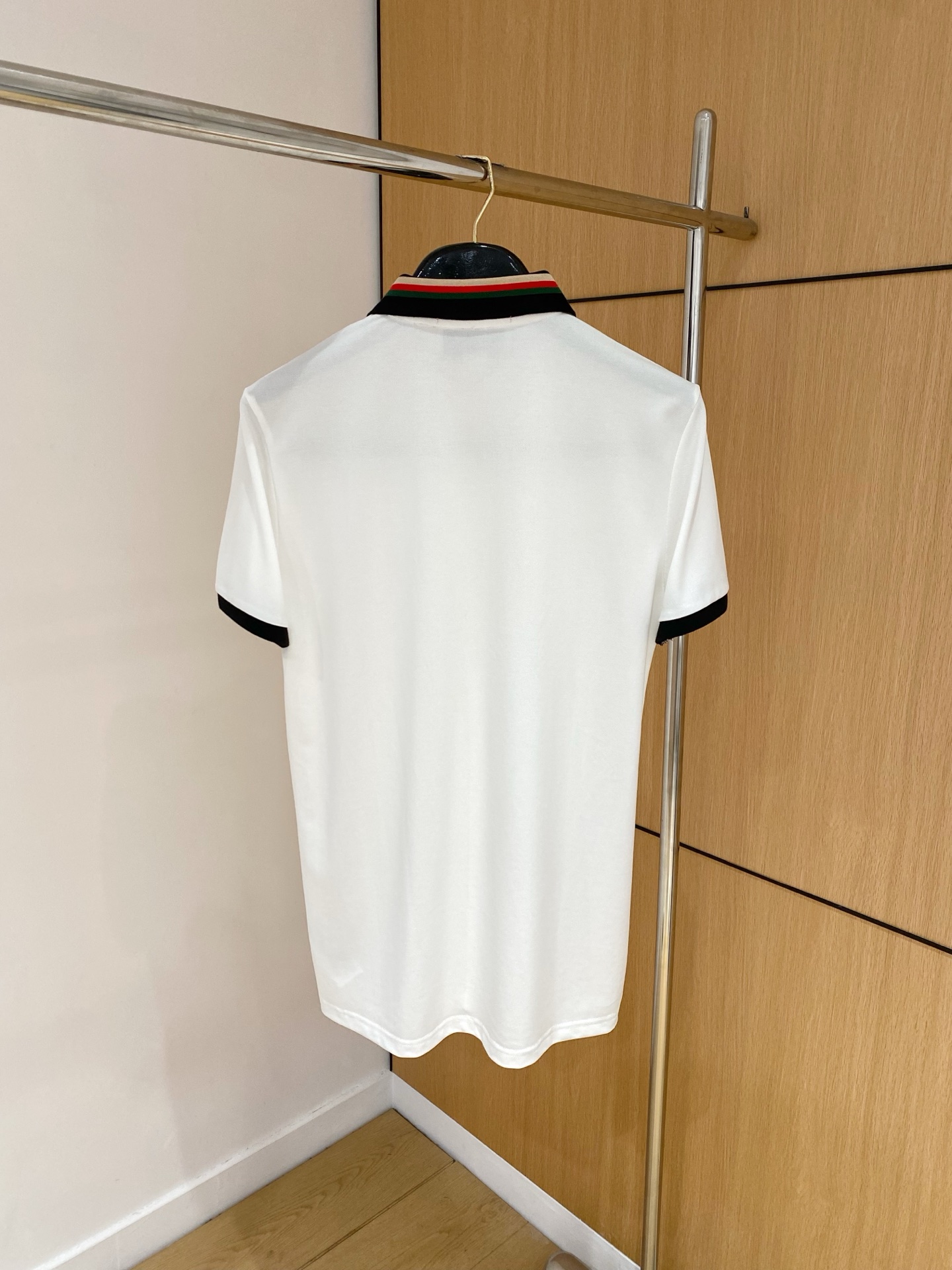 Polos
