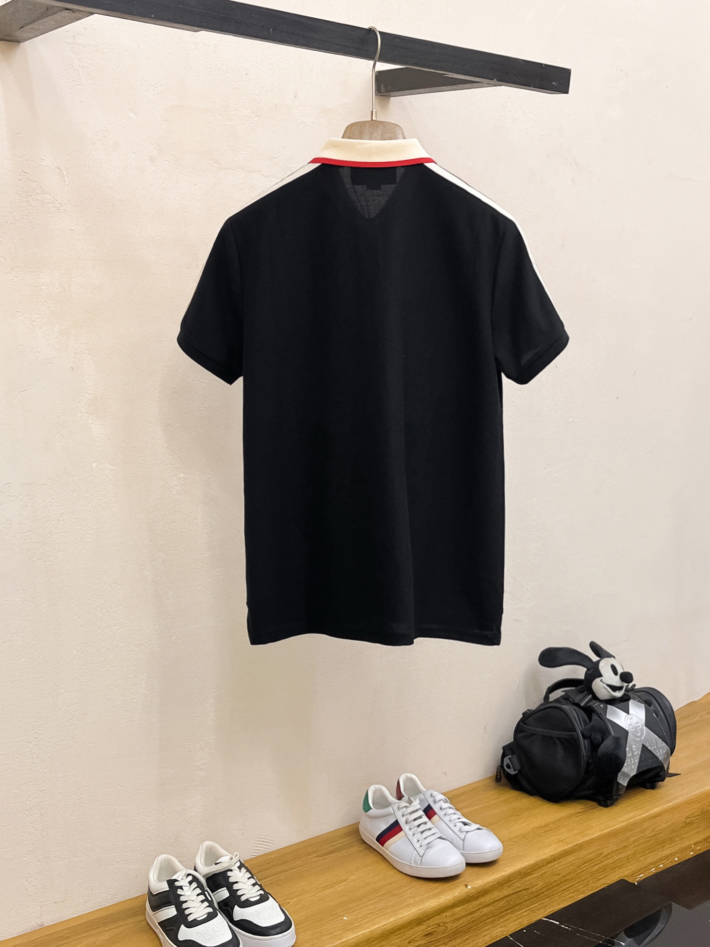 Polos