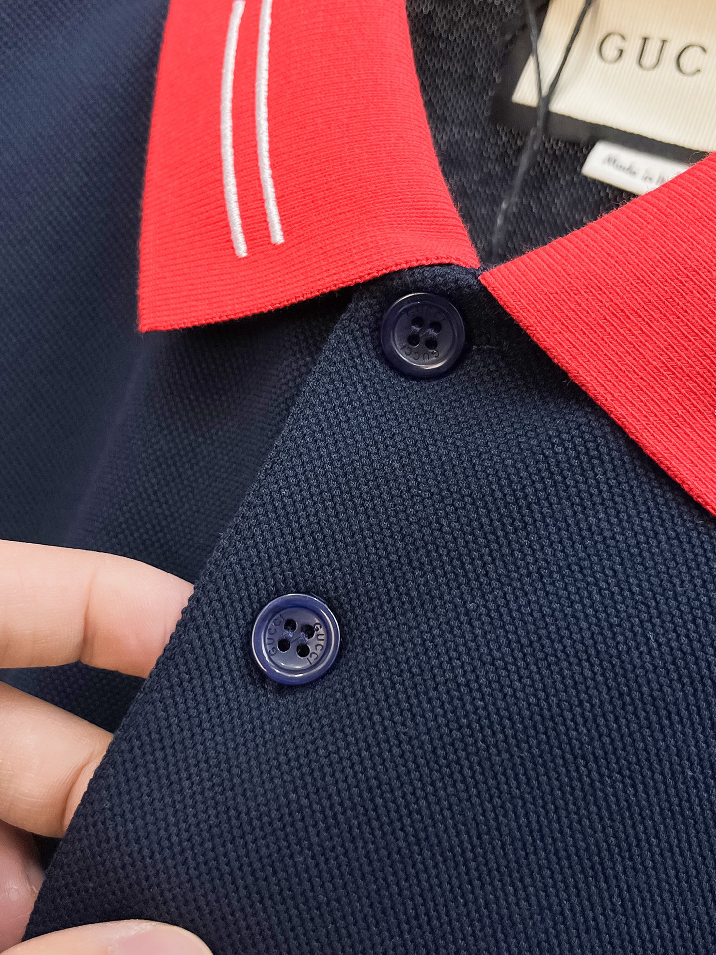 Polos