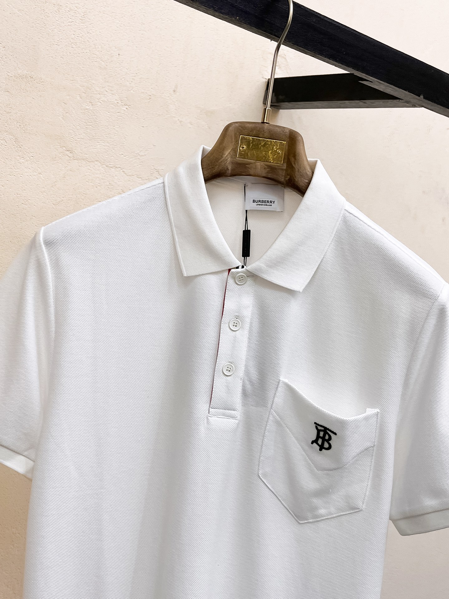 Polos