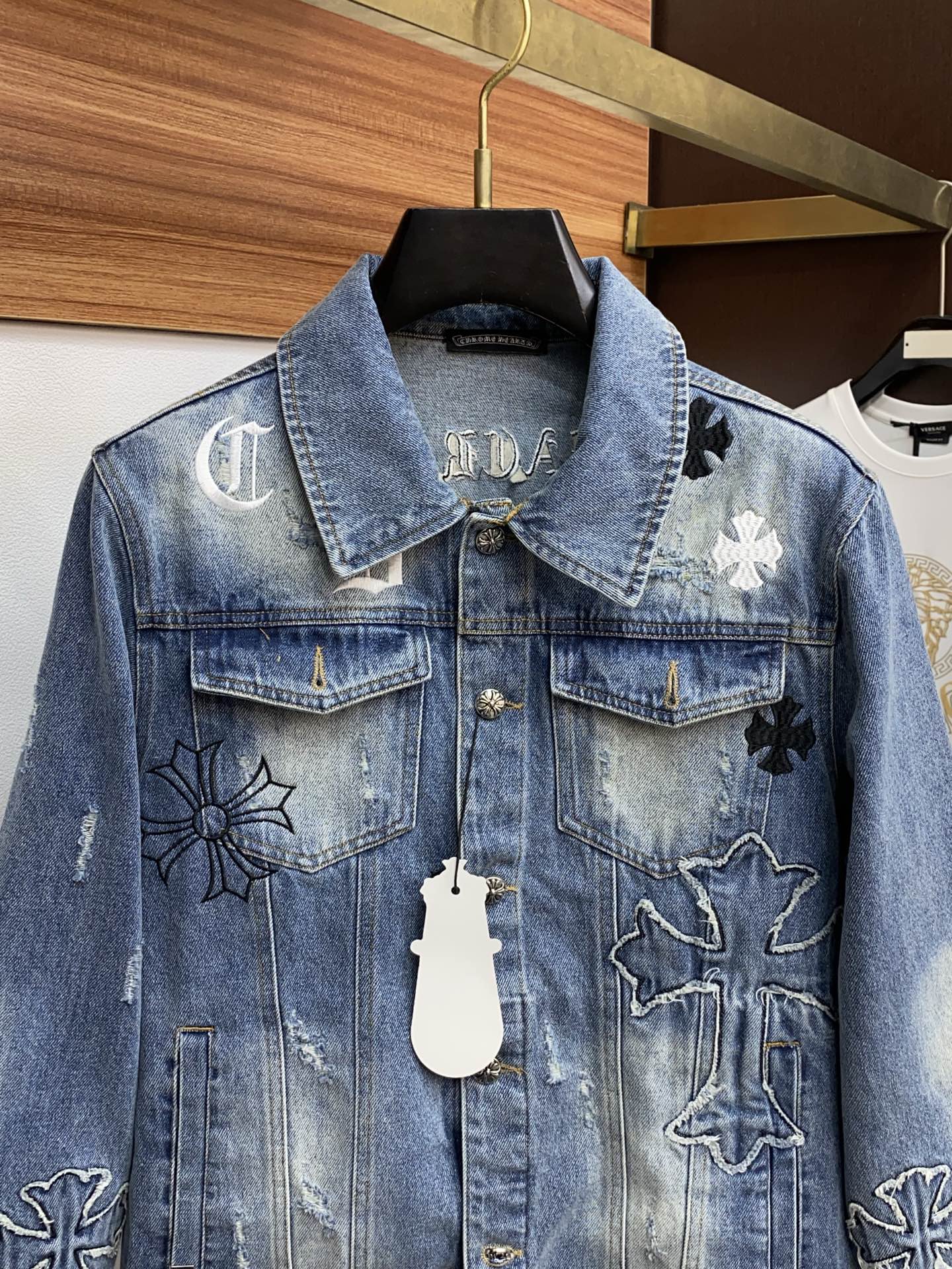Coats & Jackets