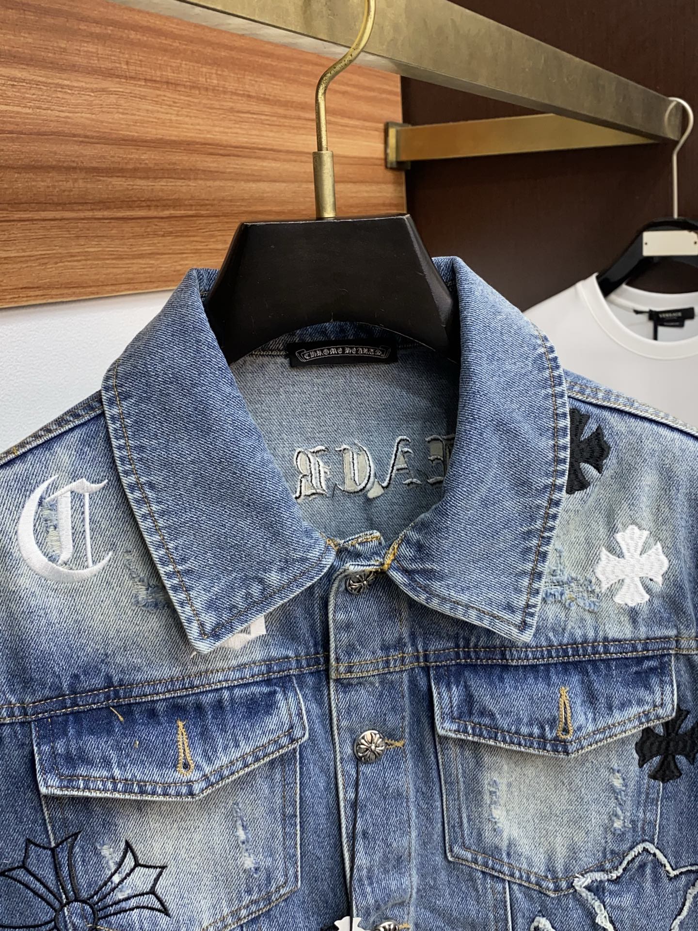 Coats & Jackets