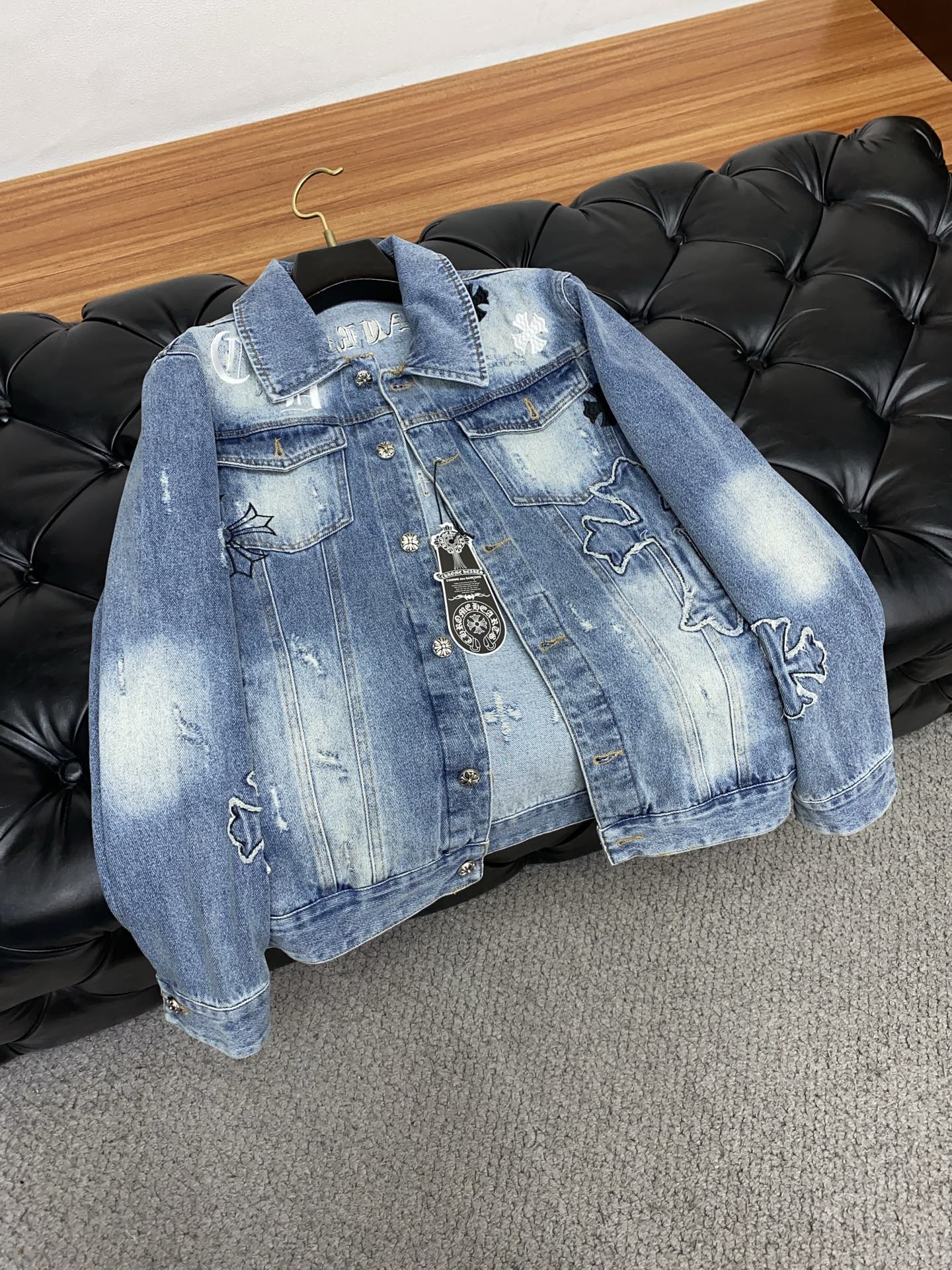 Coats & Jackets
