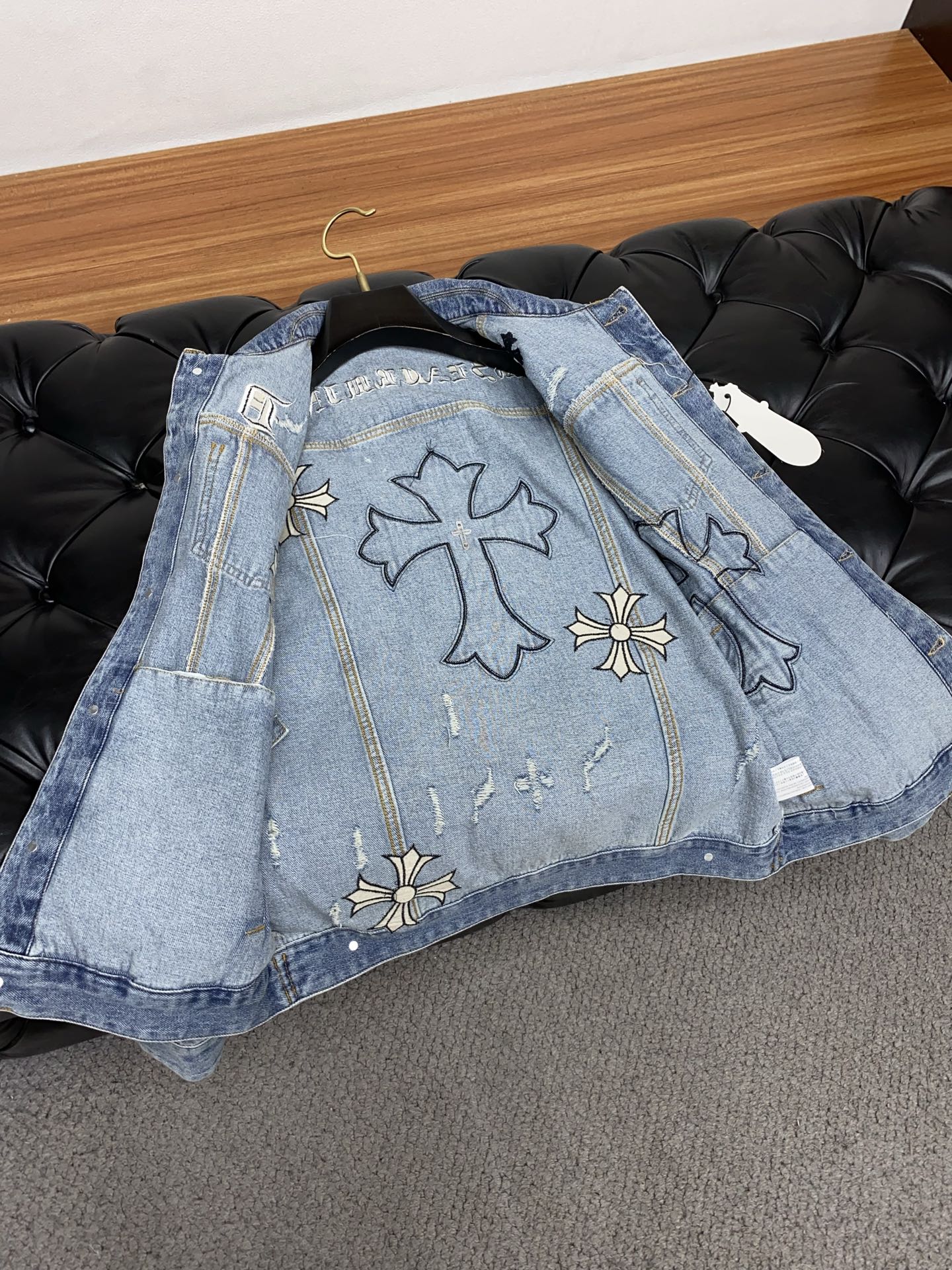 Coats & Jackets