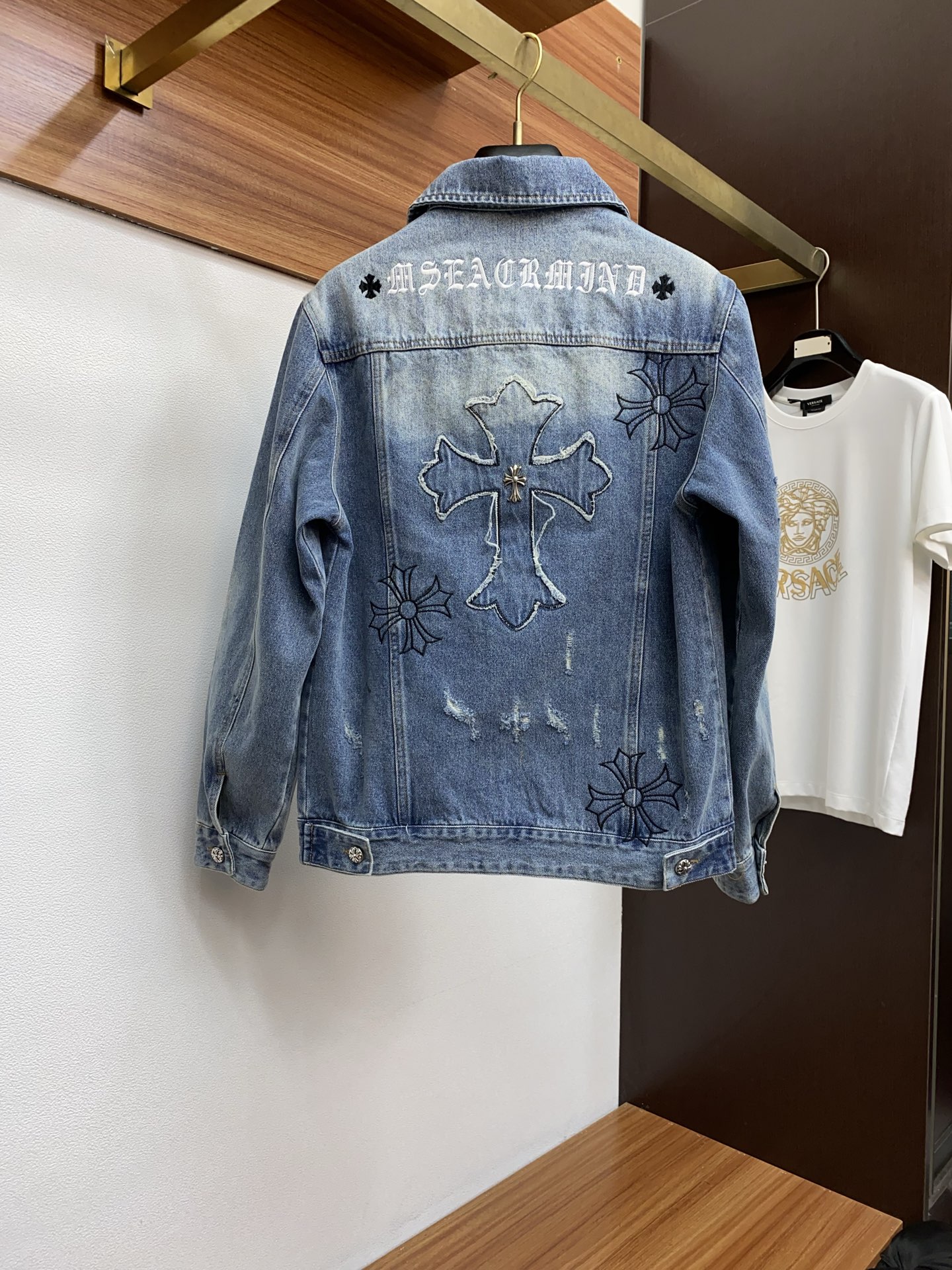 Coats & Jackets