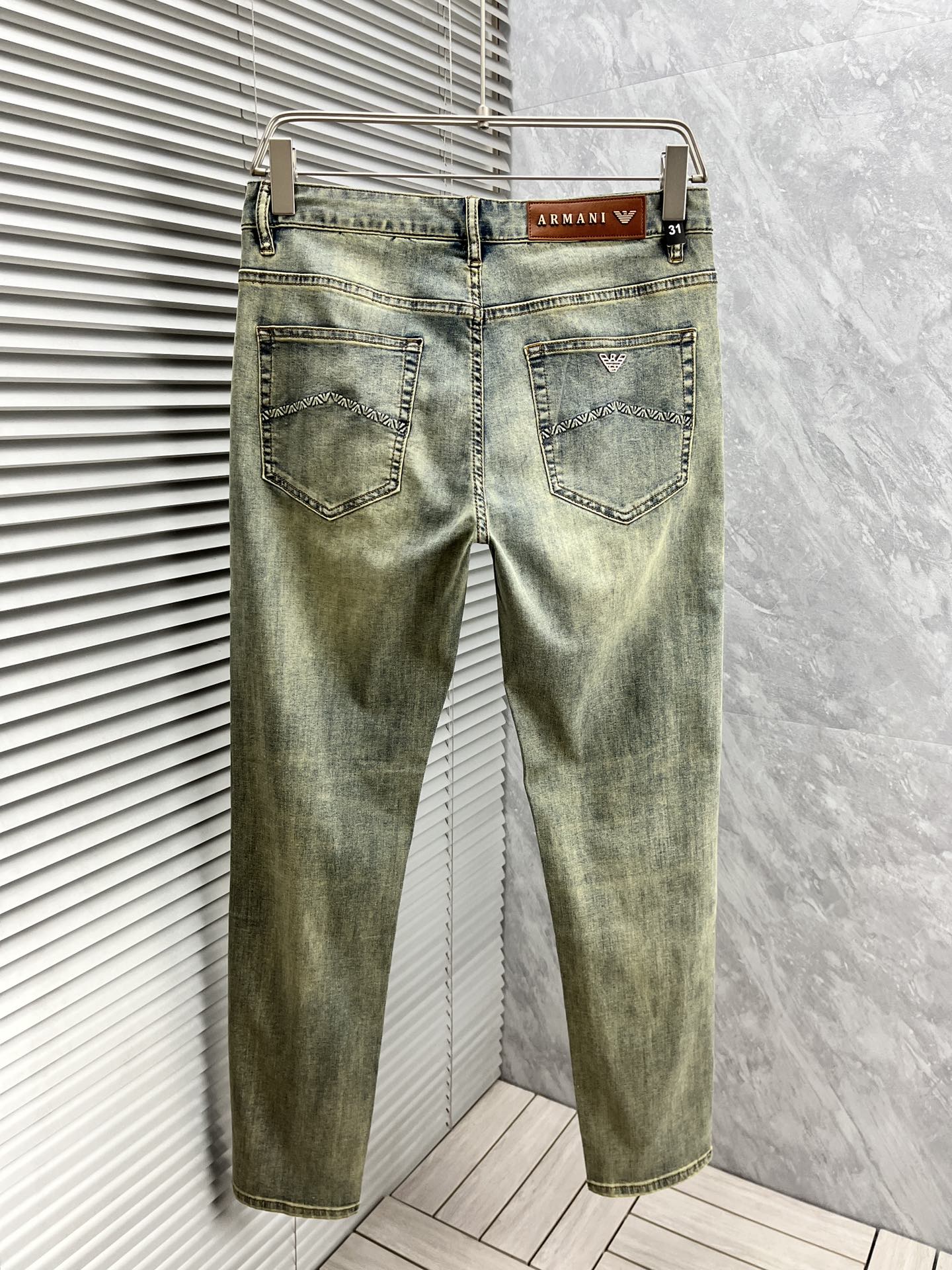 jeans