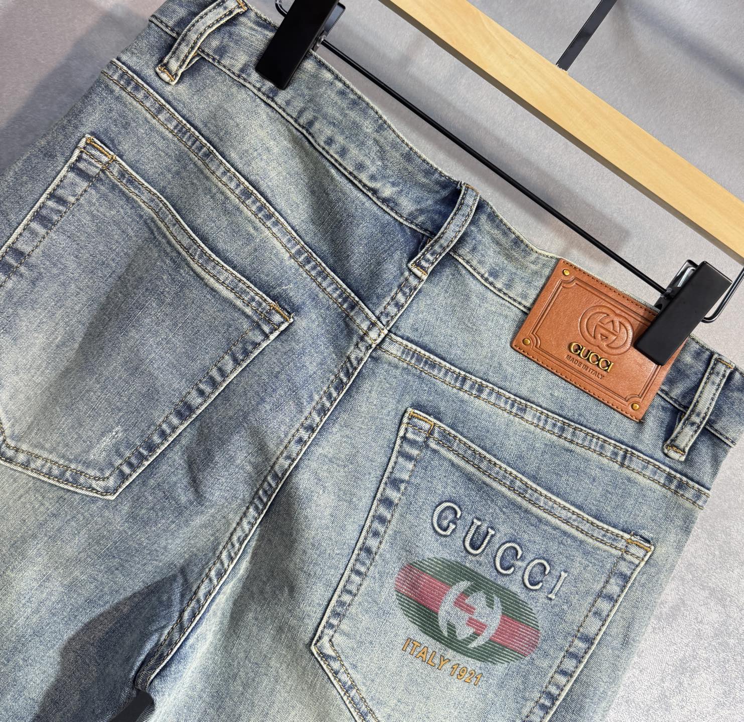 jeans