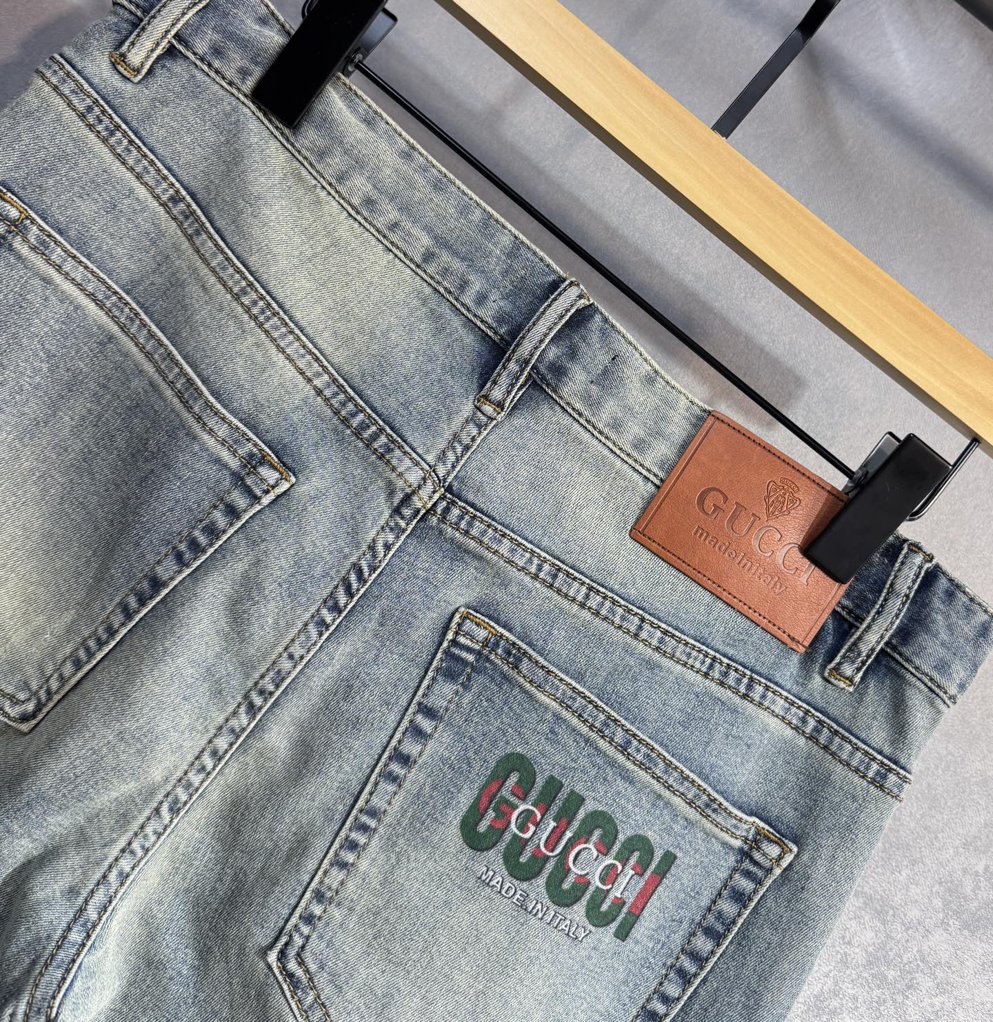 jeans
