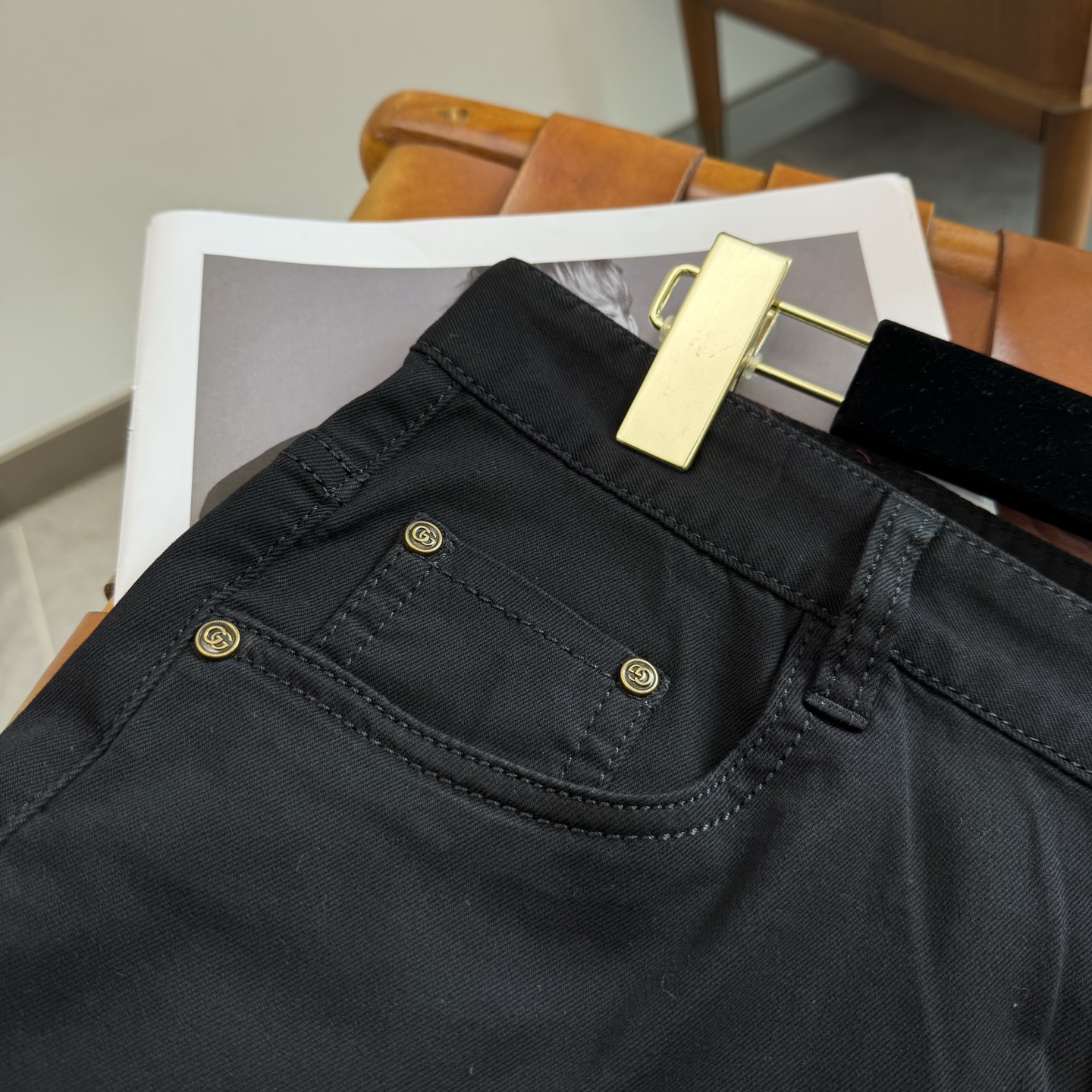 jeans