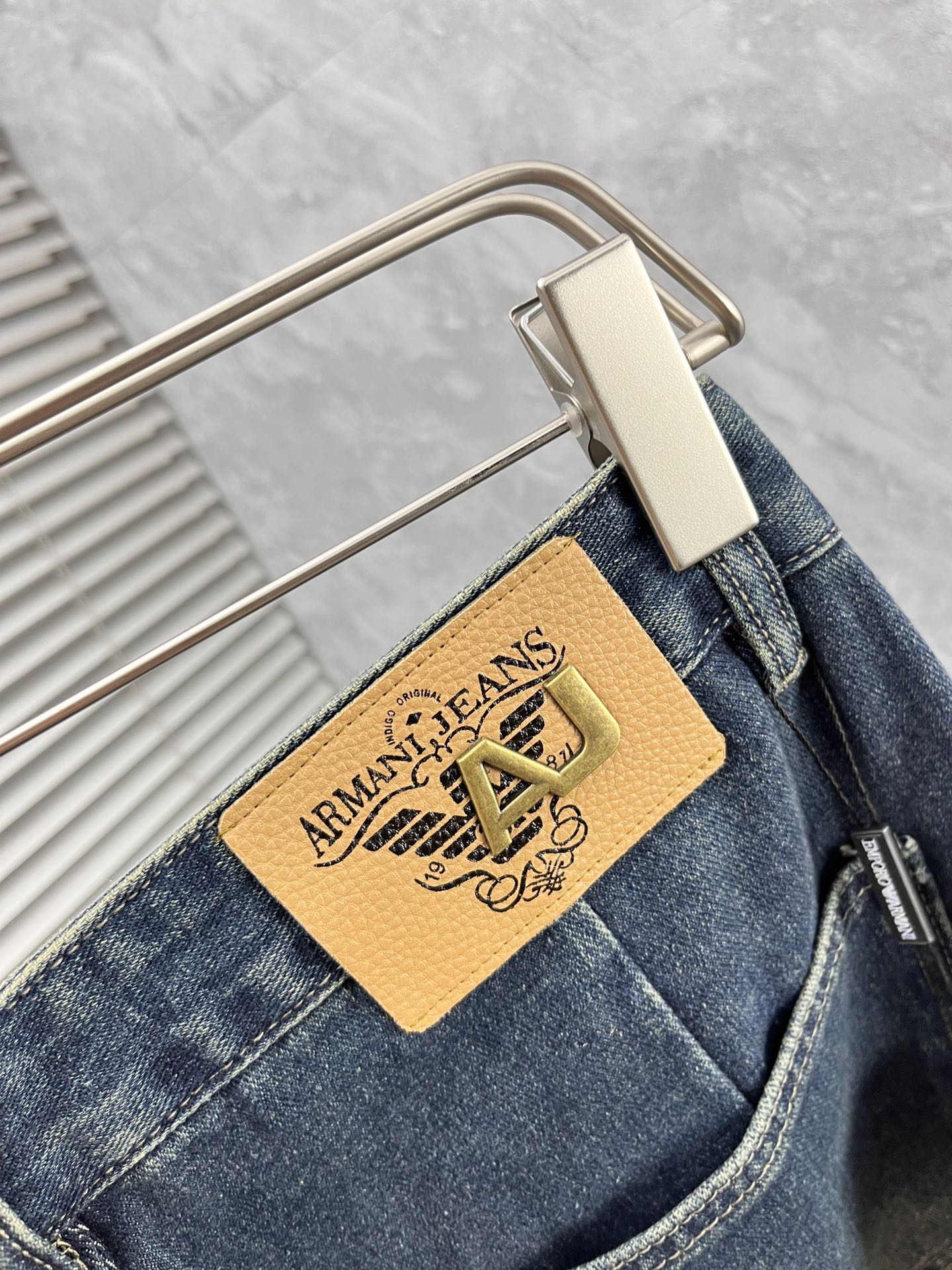 jeans