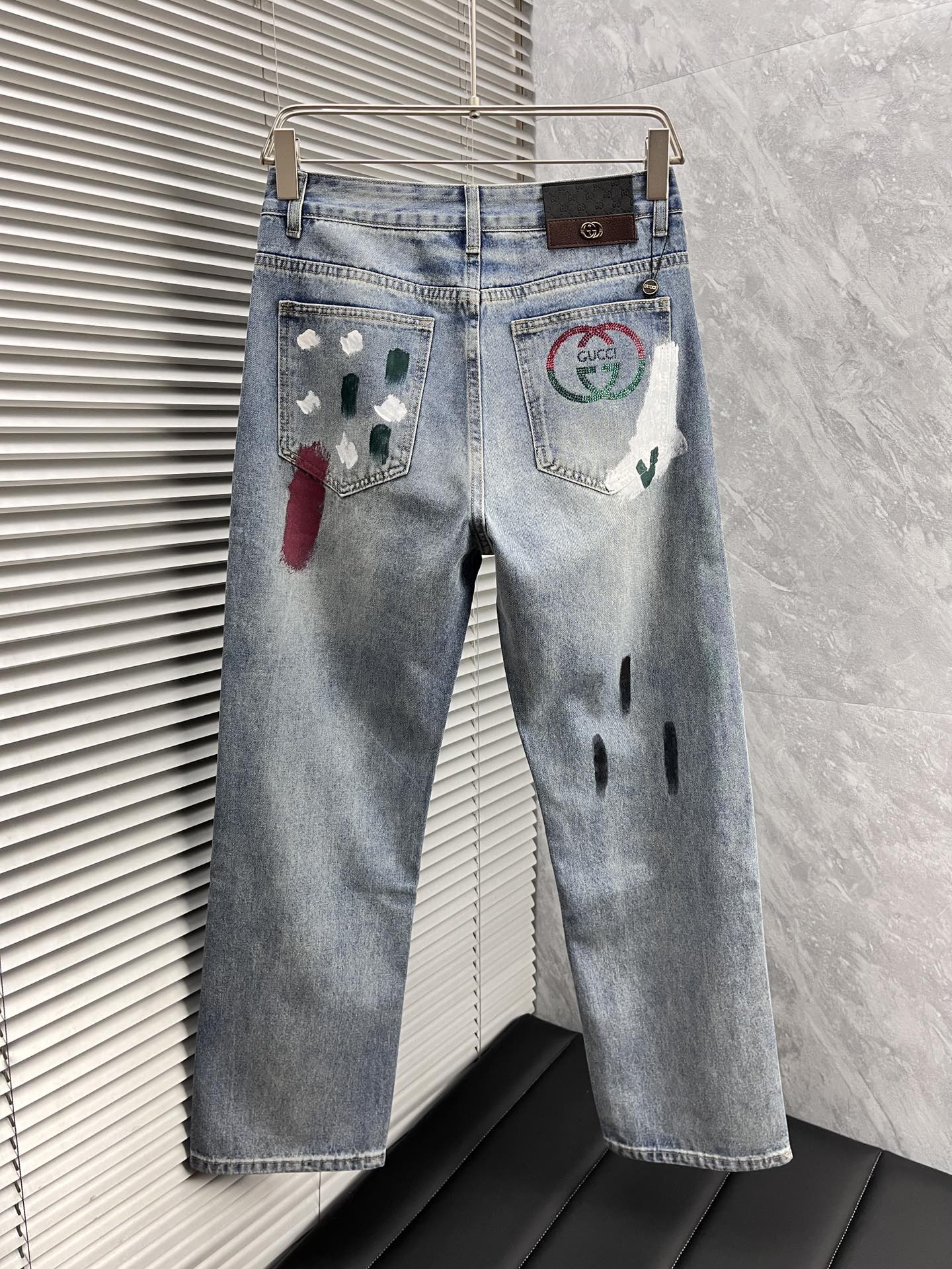 jeans