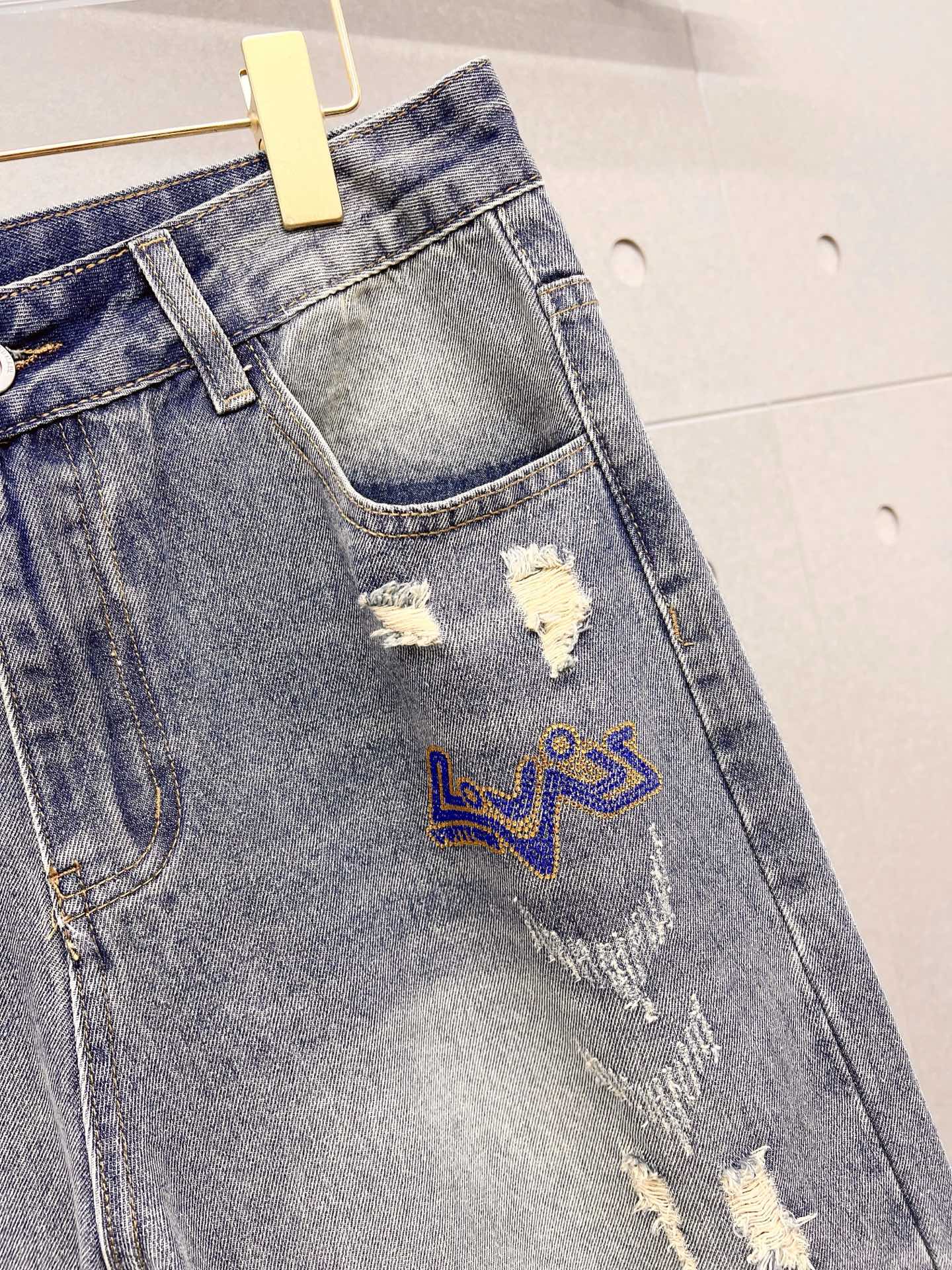jeans