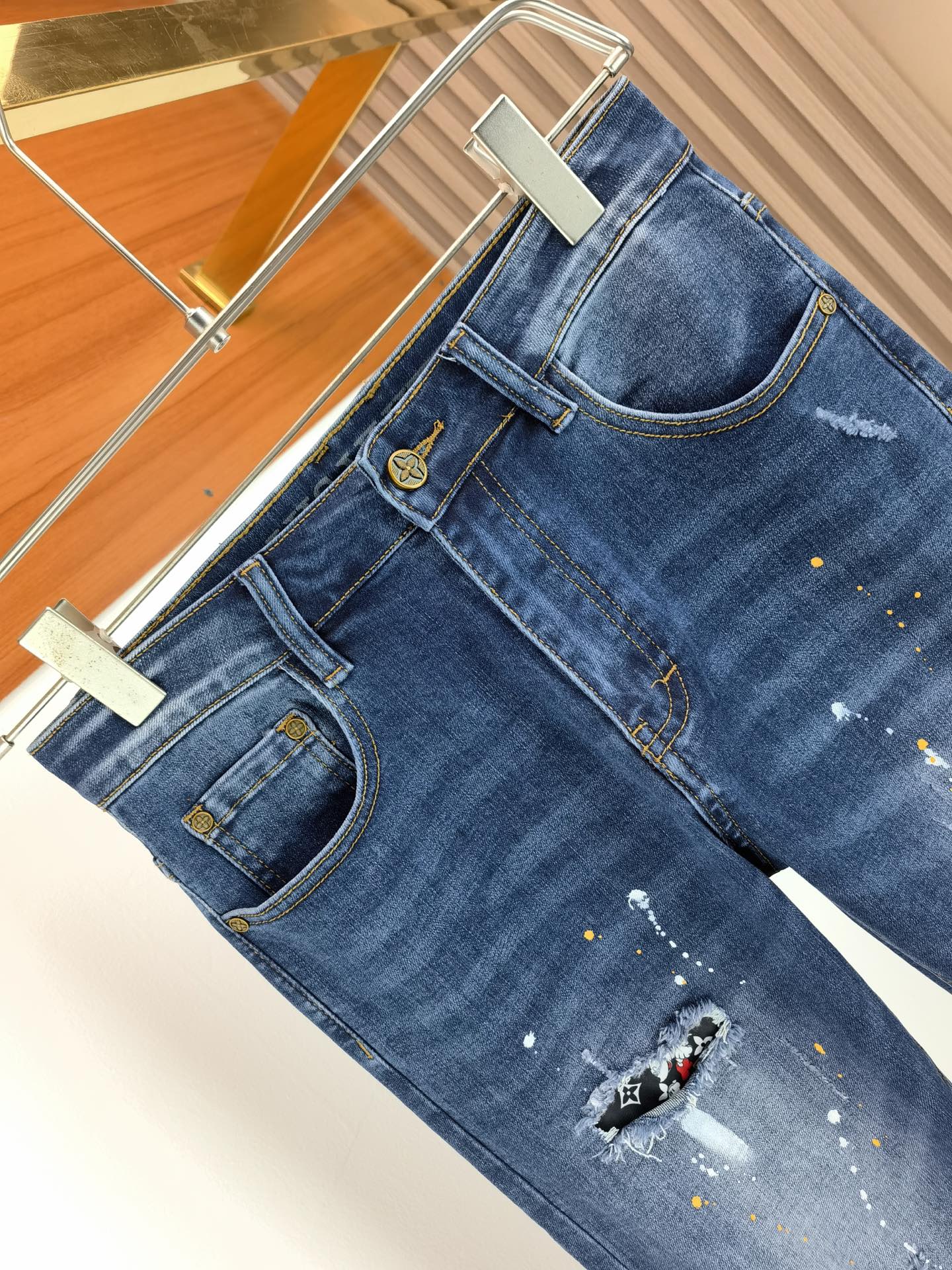 jeans