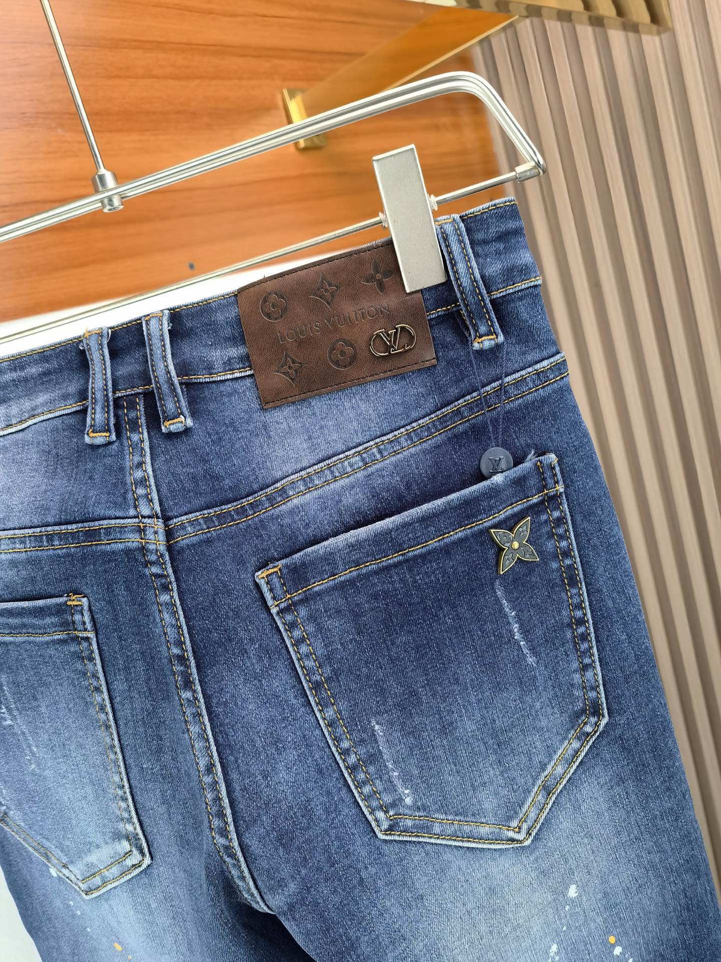 jeans