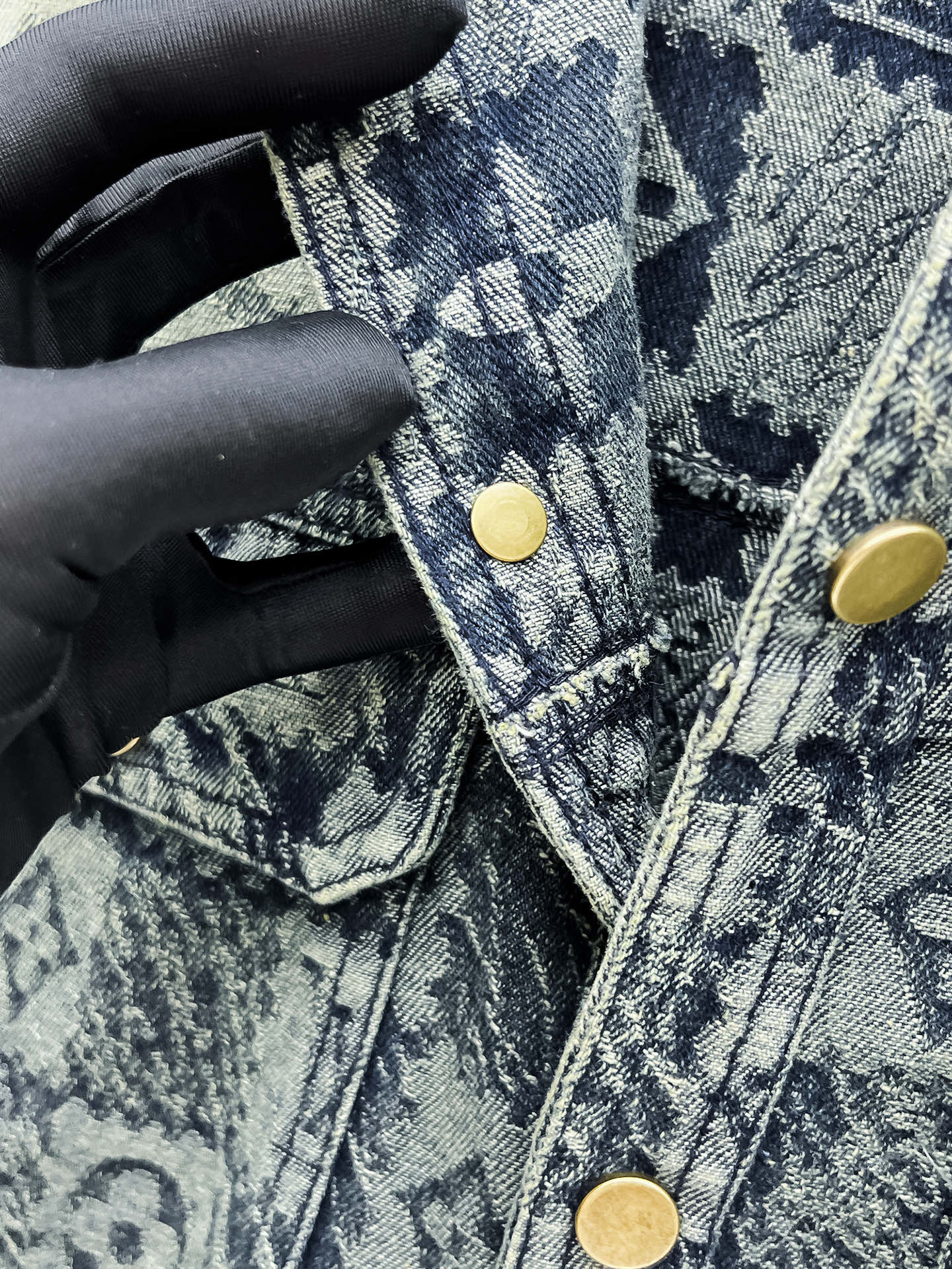 Coats & Jackets
