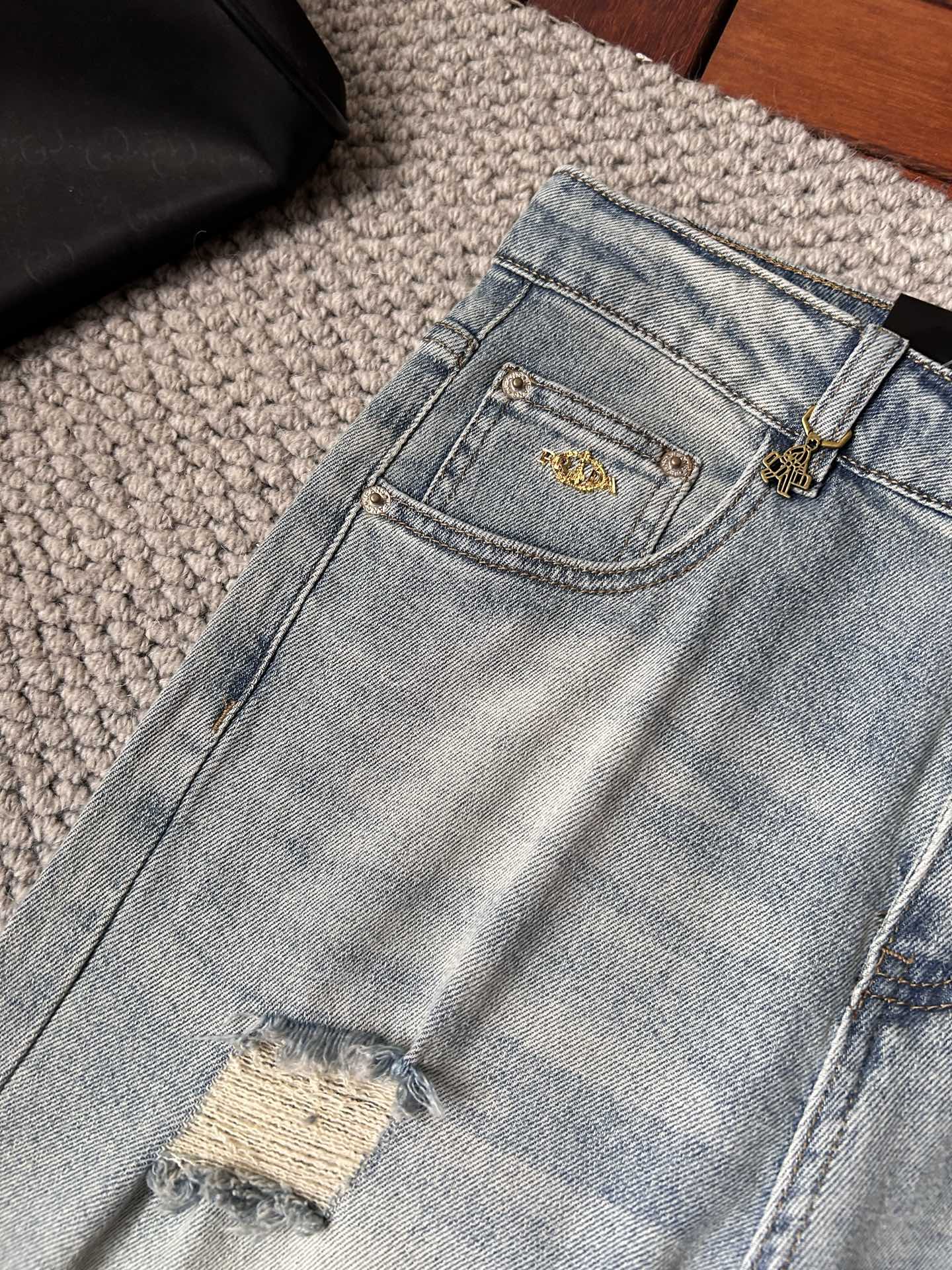 jeans