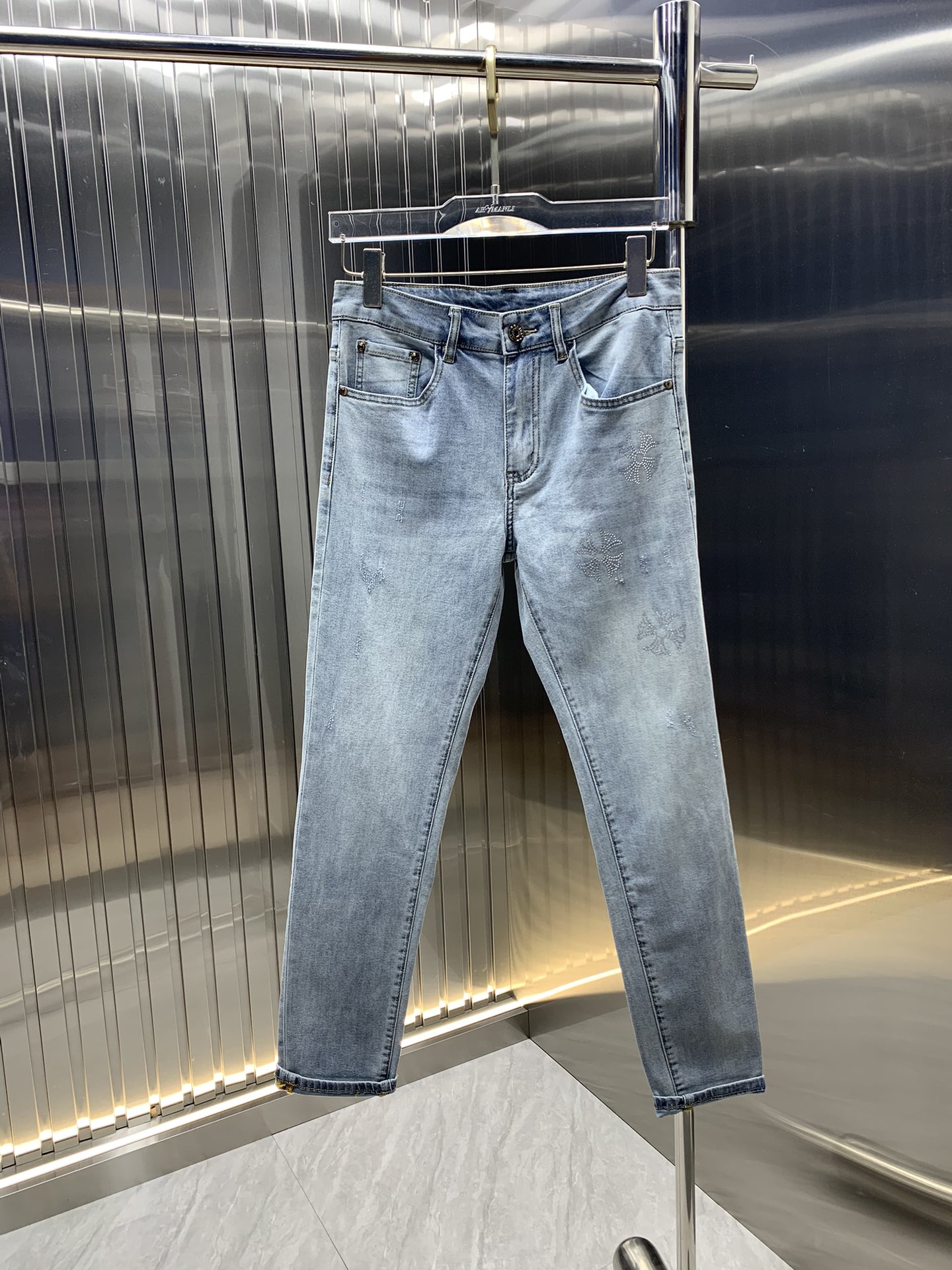 jeans