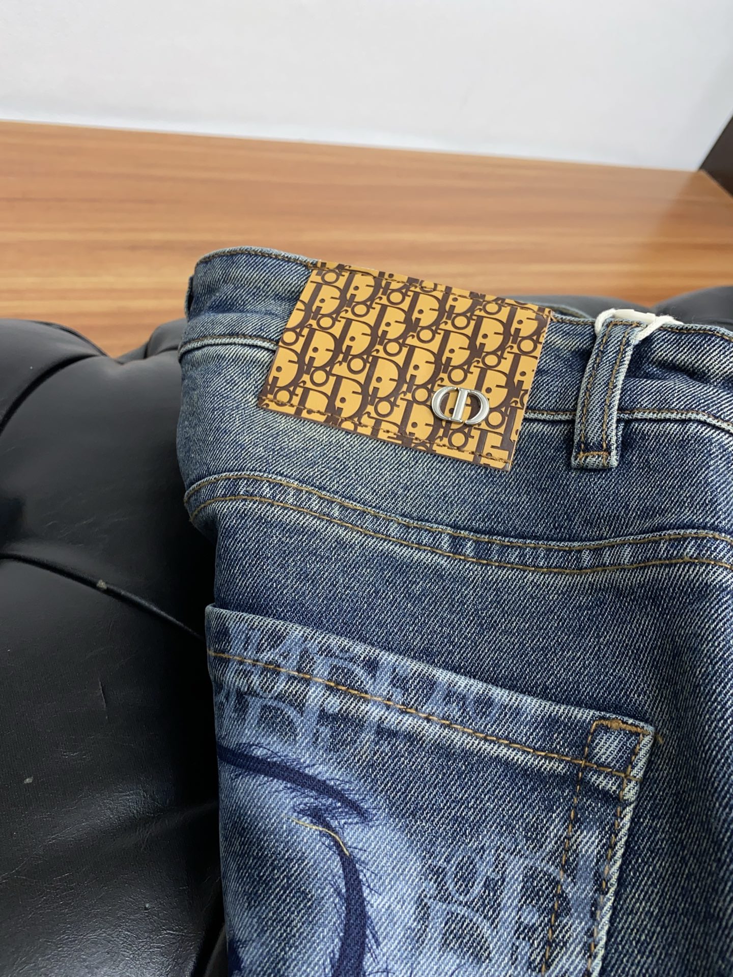 jeans