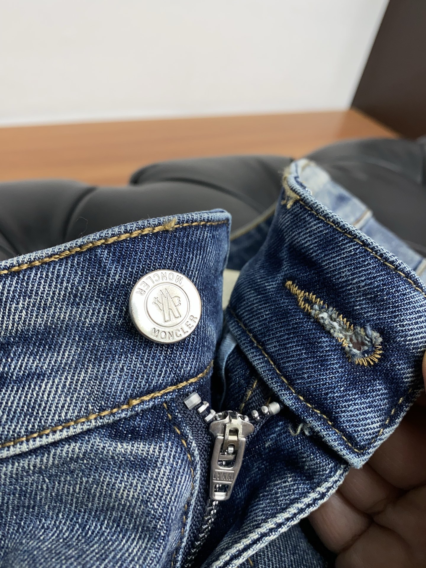 jeans