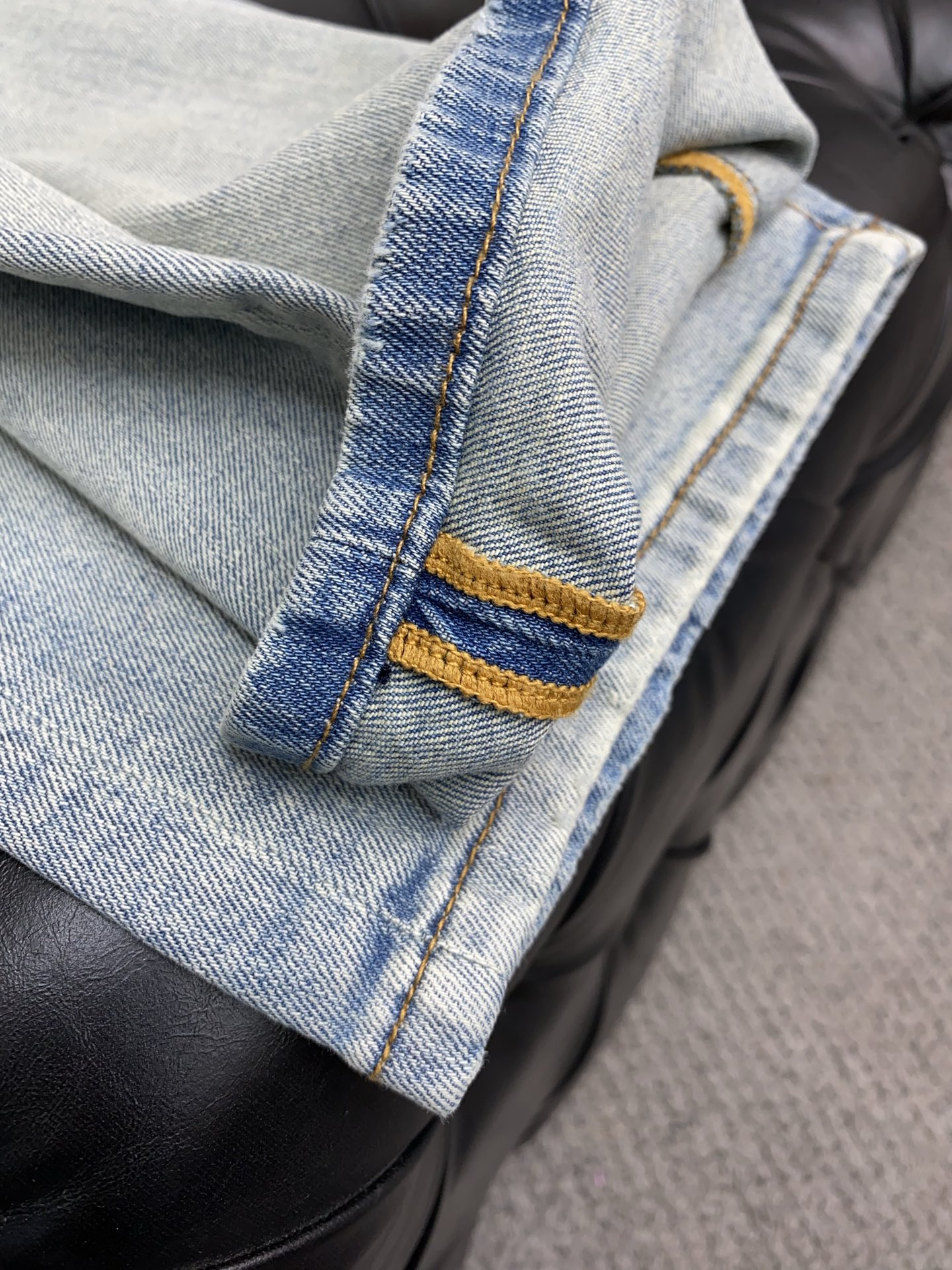 jeans