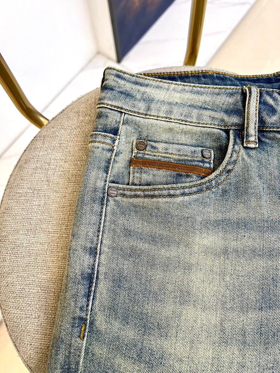 jeans