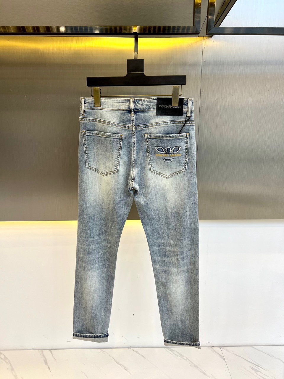 jeans