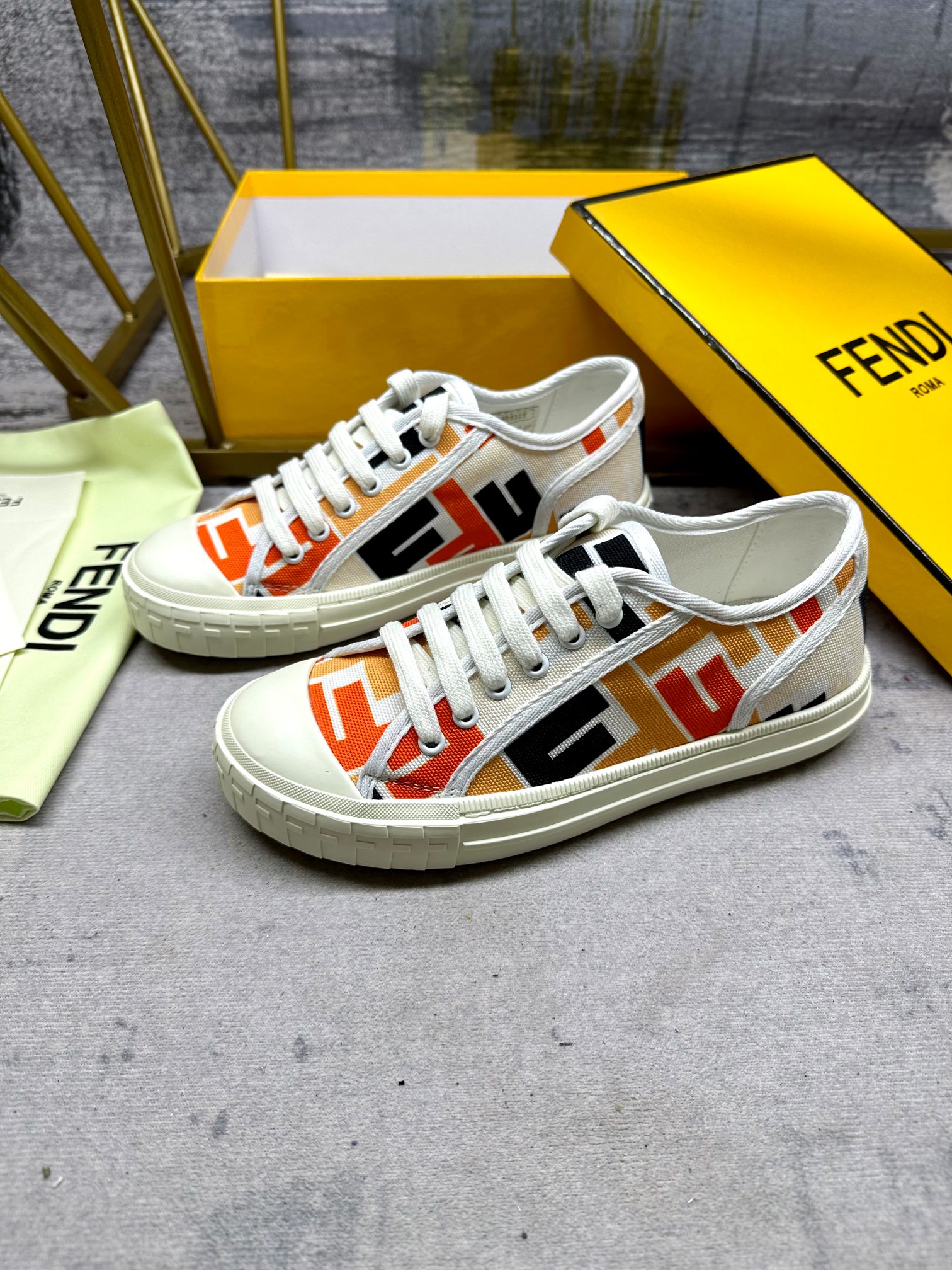 FendiSHOES