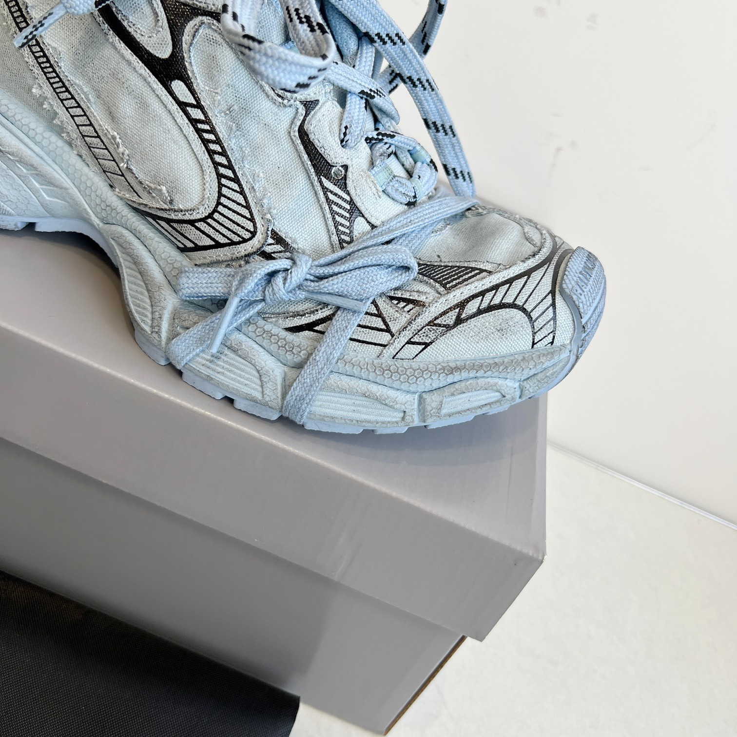 BalenciagaSHOES