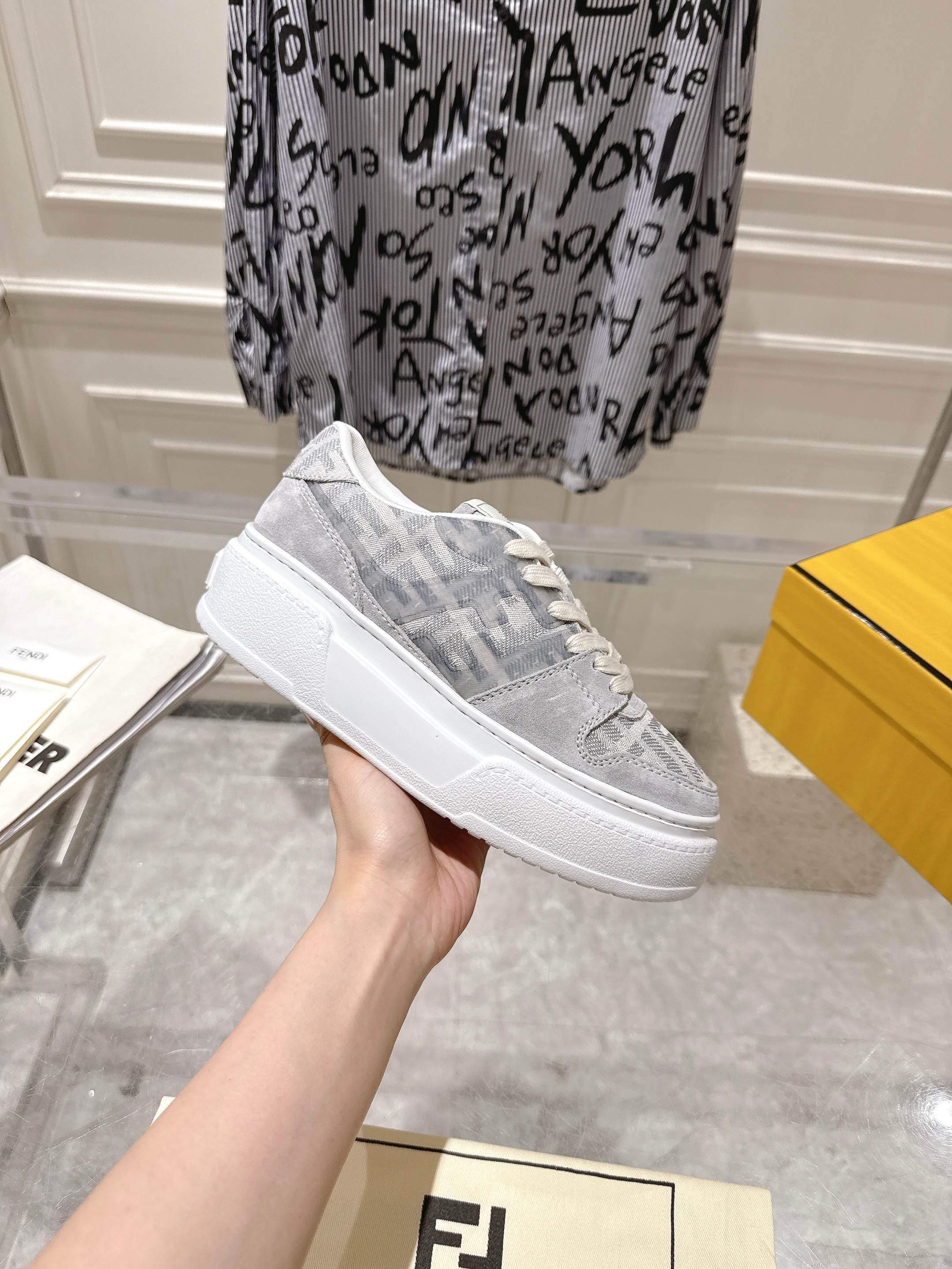FendiSHOES