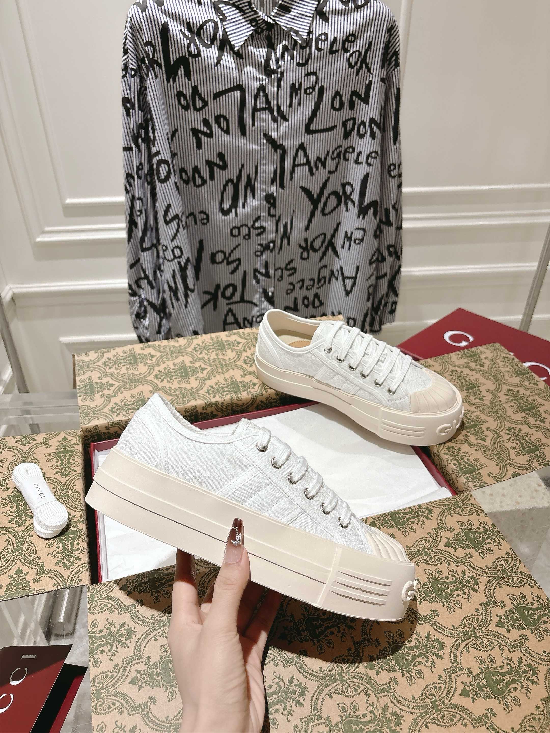 GucciShoes