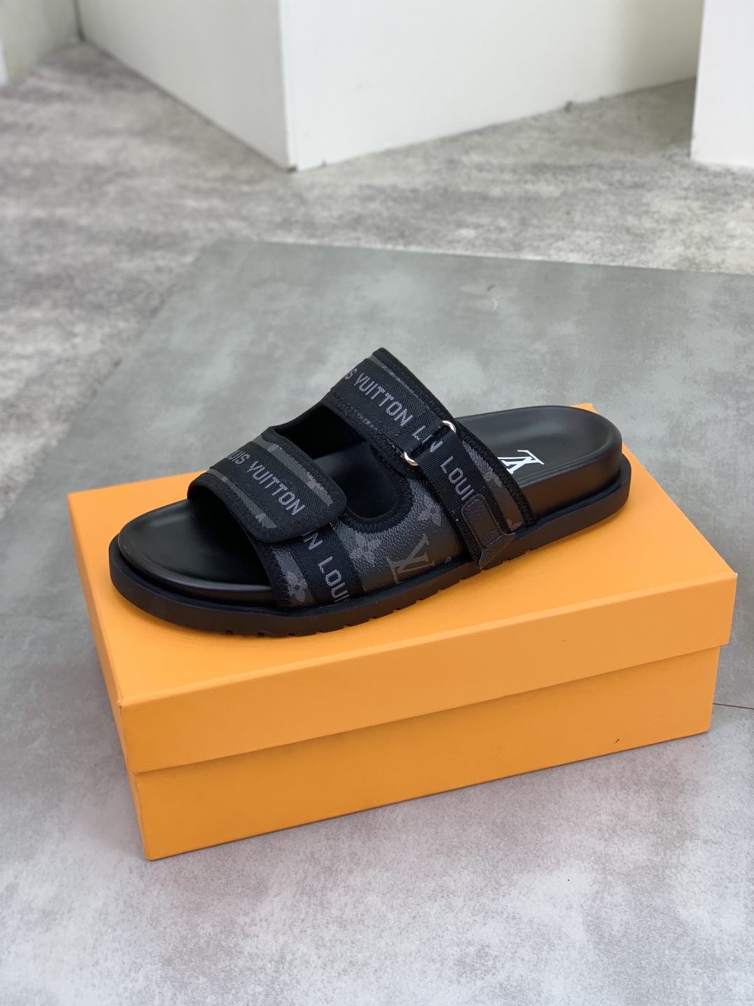 Slippers