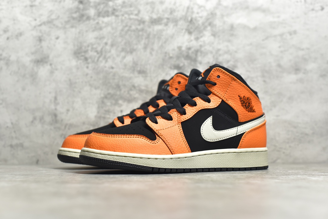 AirJordan1MidSHOES