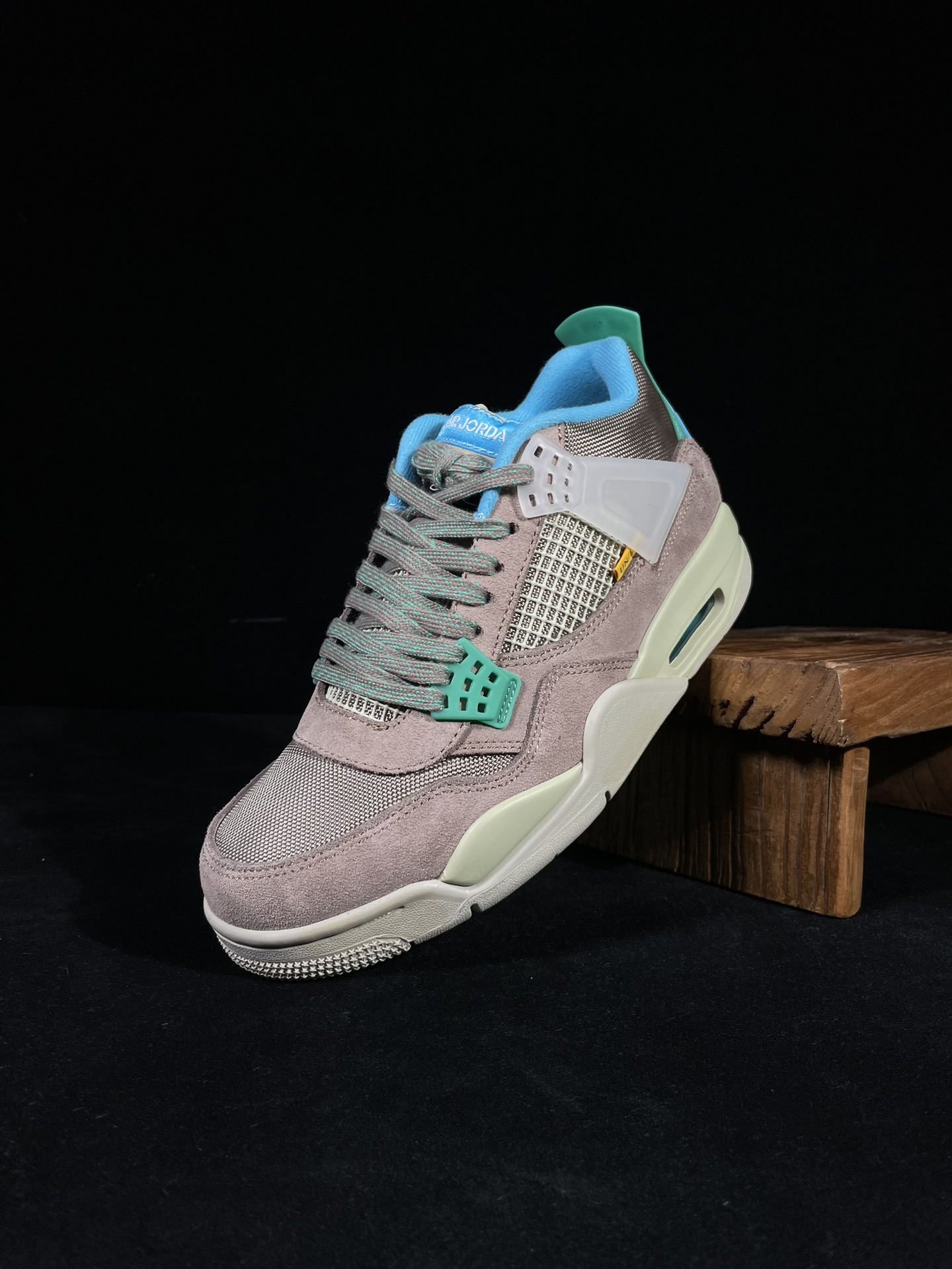 AirJordan4SHOES