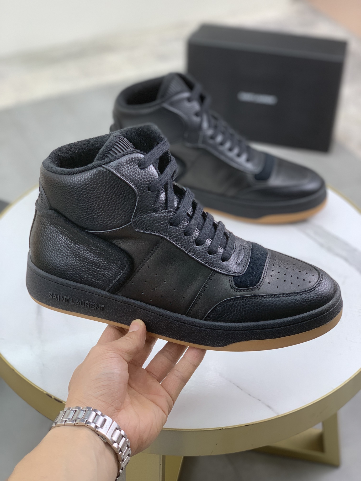 YSLSHOES
