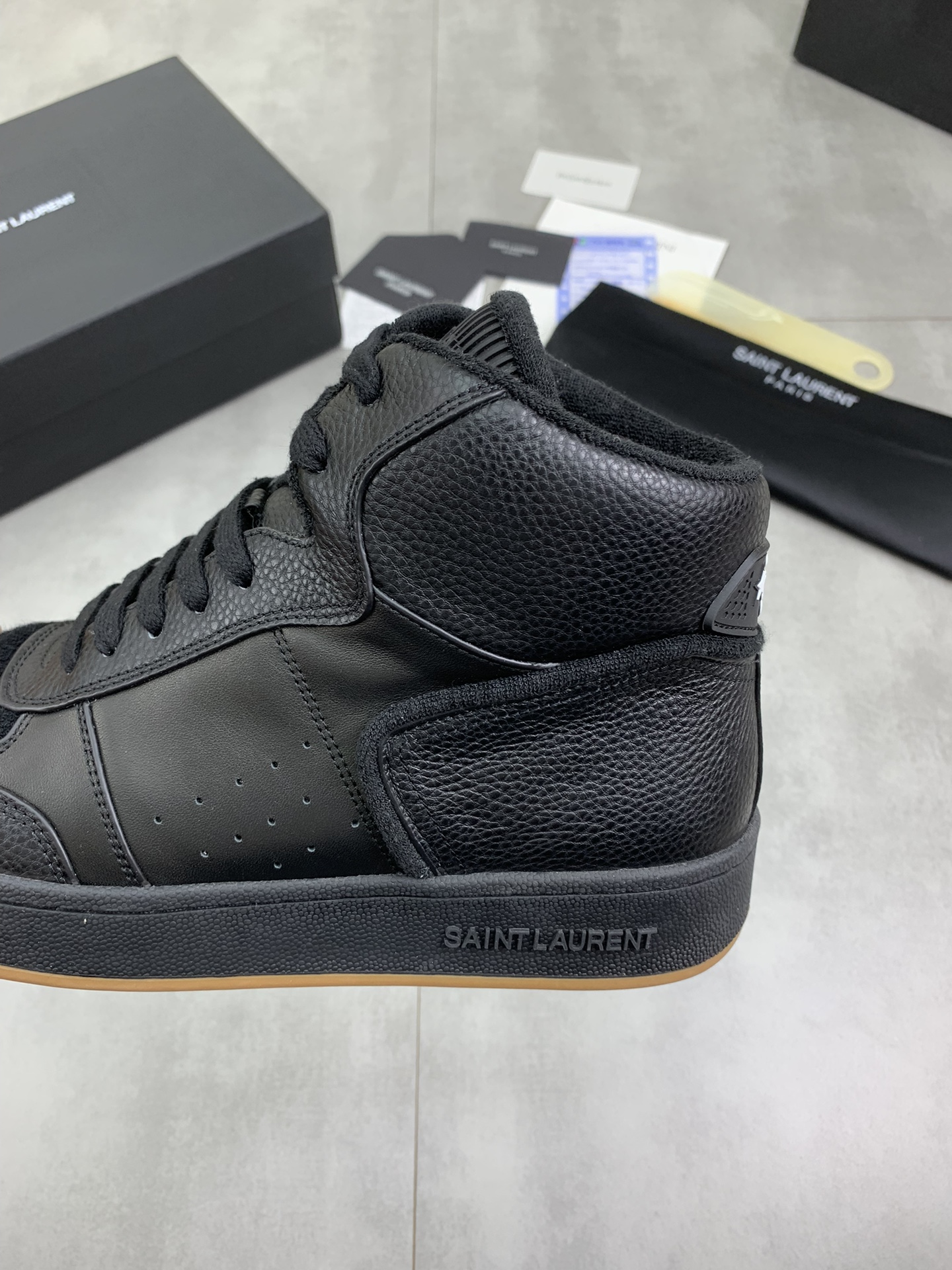 YSLSHOES