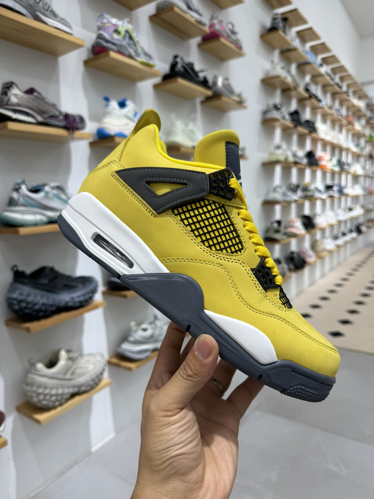 AirJordan4SHOES