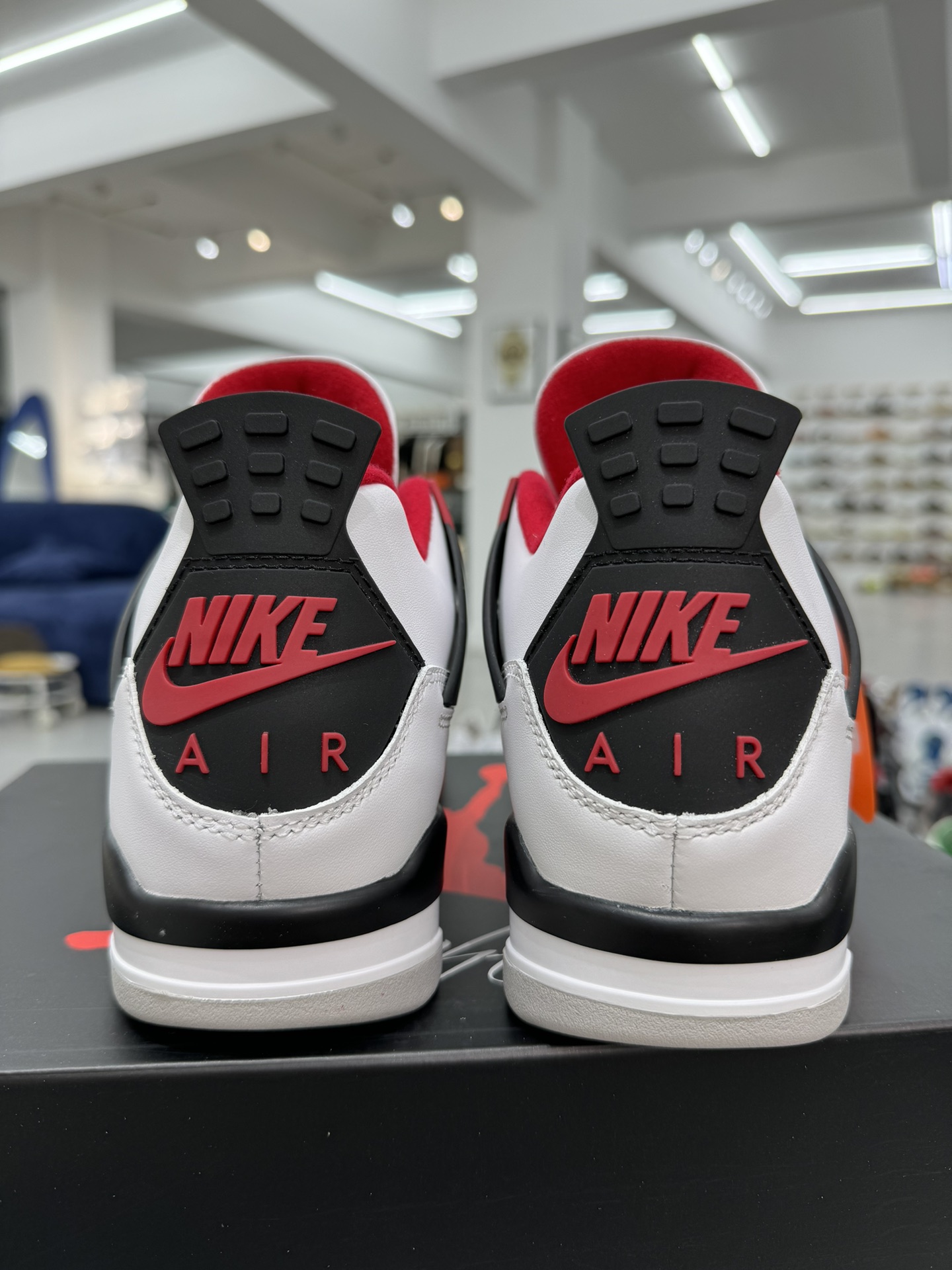 AirJordan4SHOES
