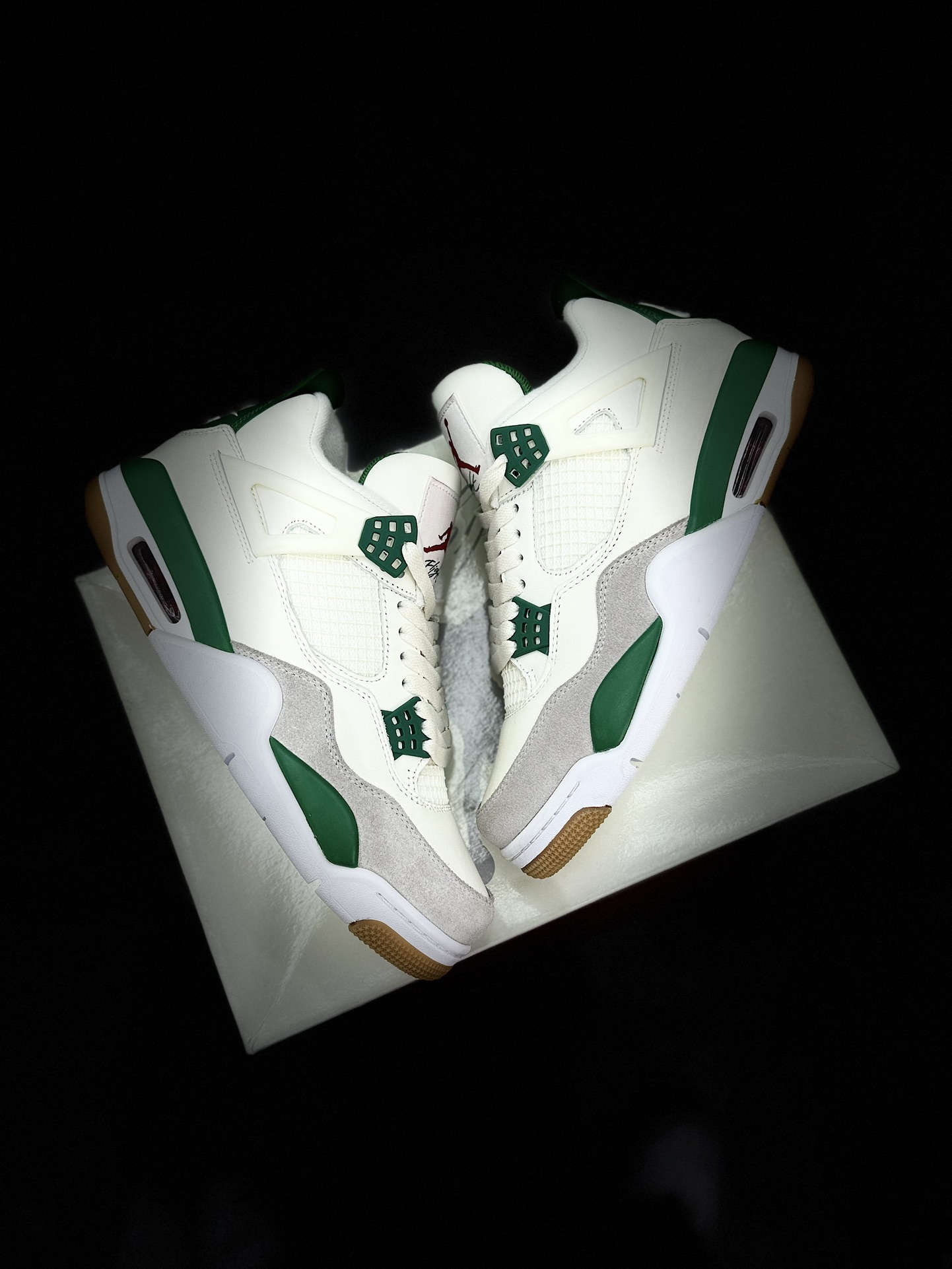 AirJordan4SHOES