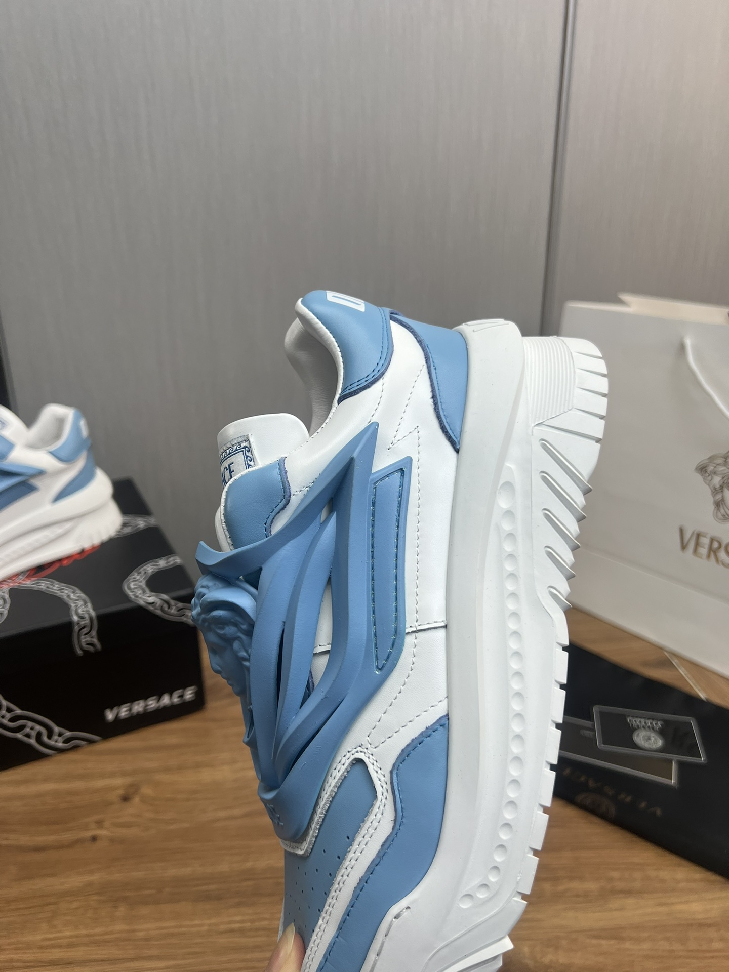 VersaceSHOES