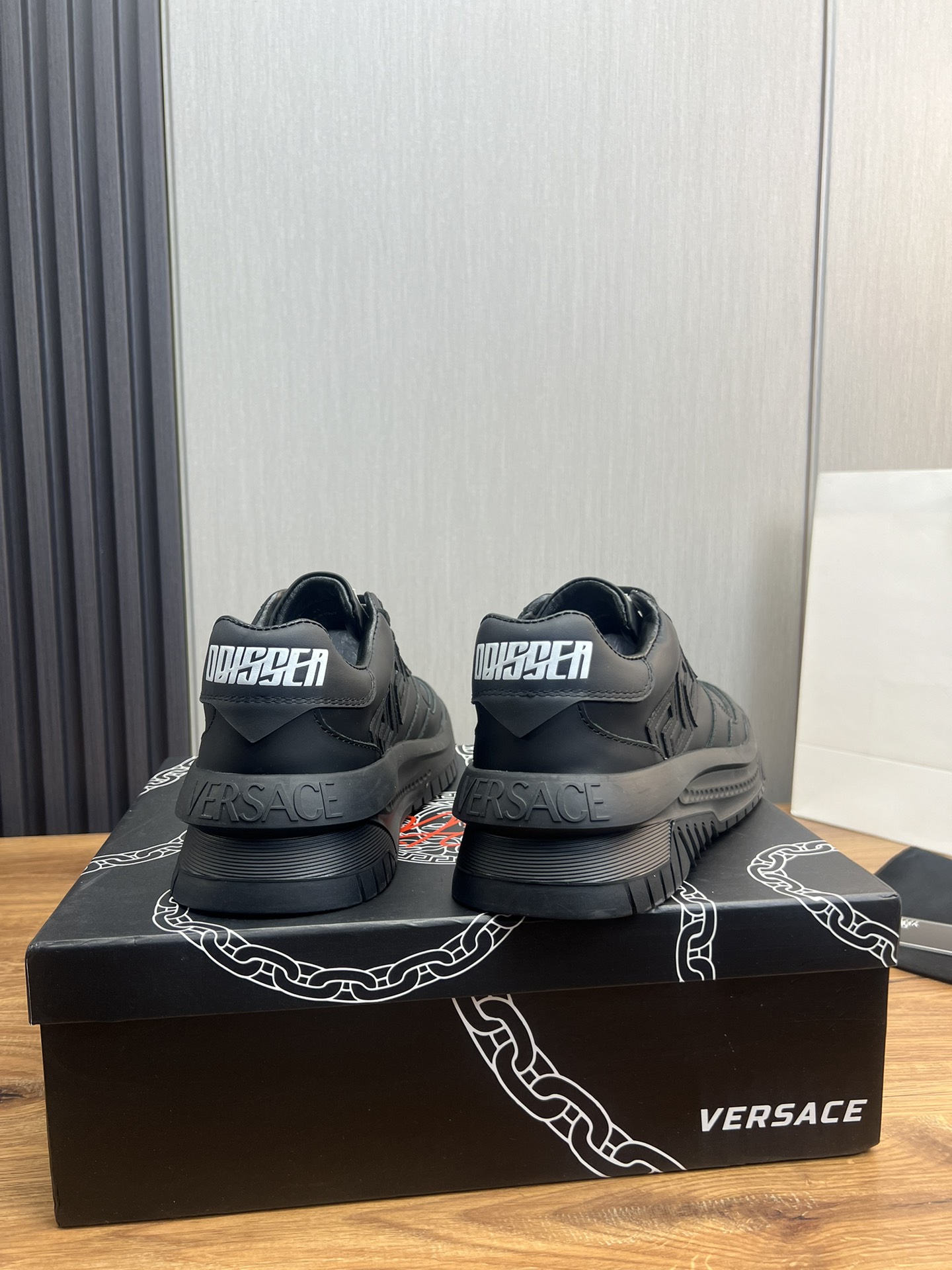 VersaceSHOES