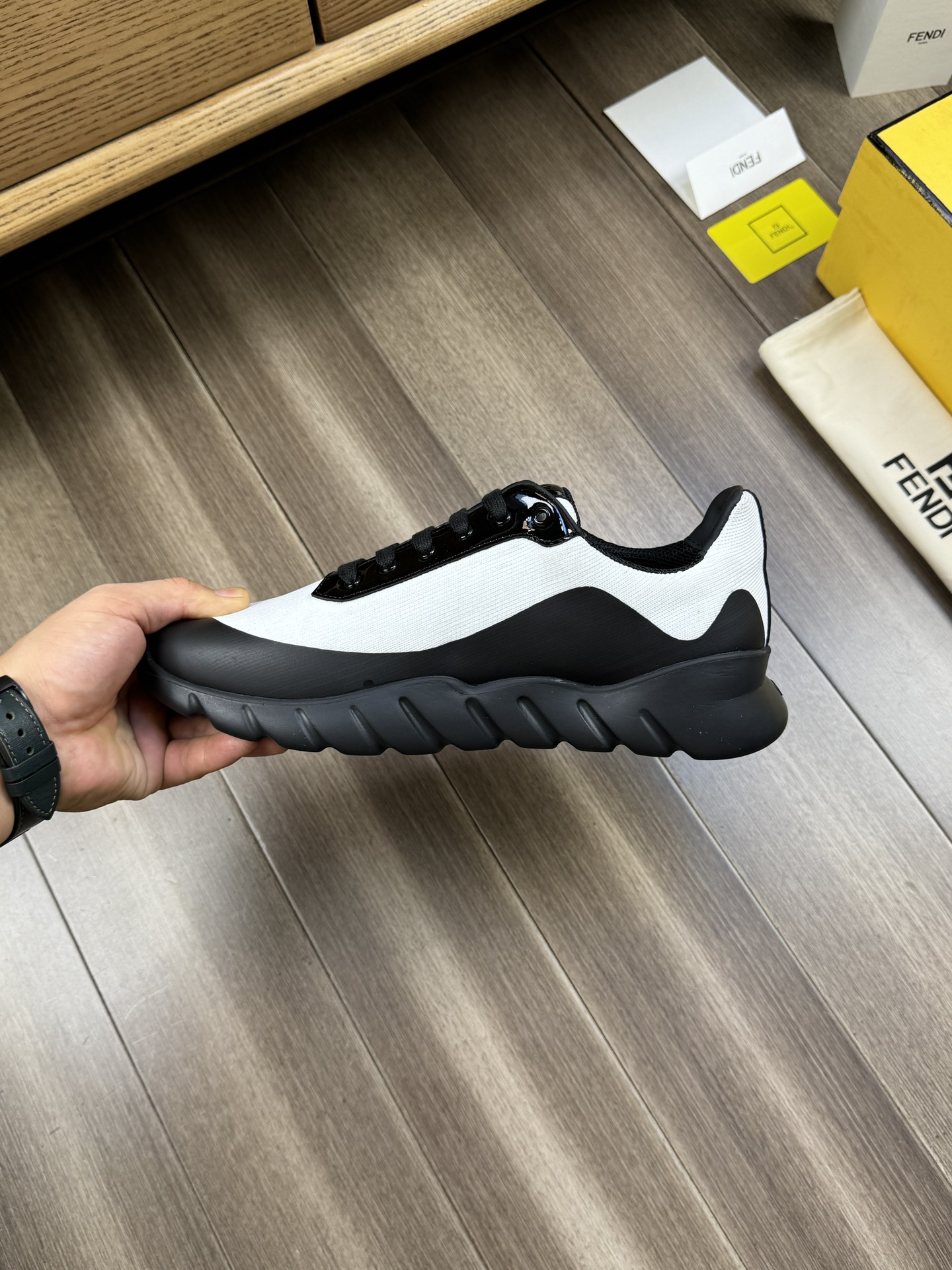 FendiSHOES