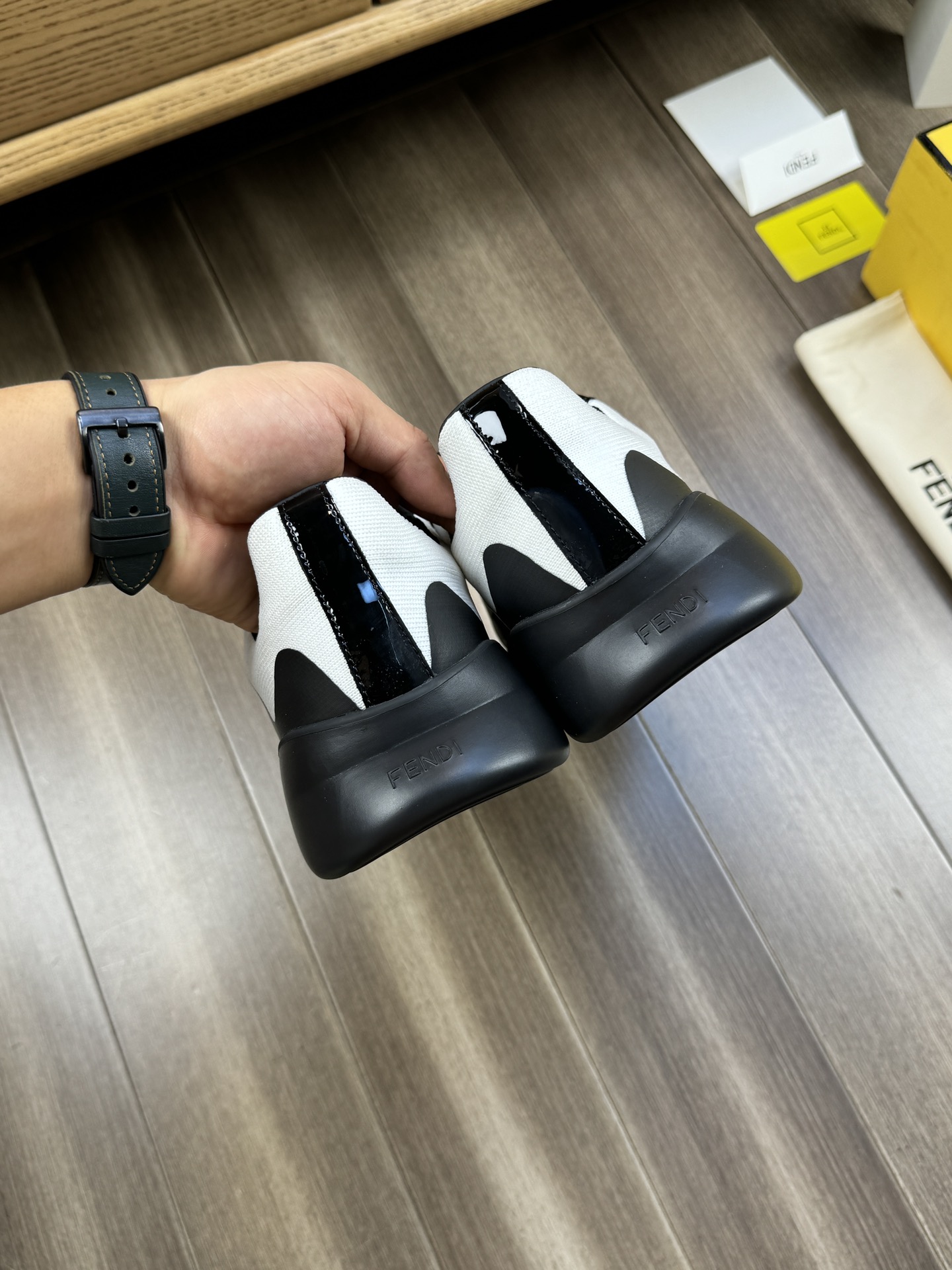 FendiSHOES