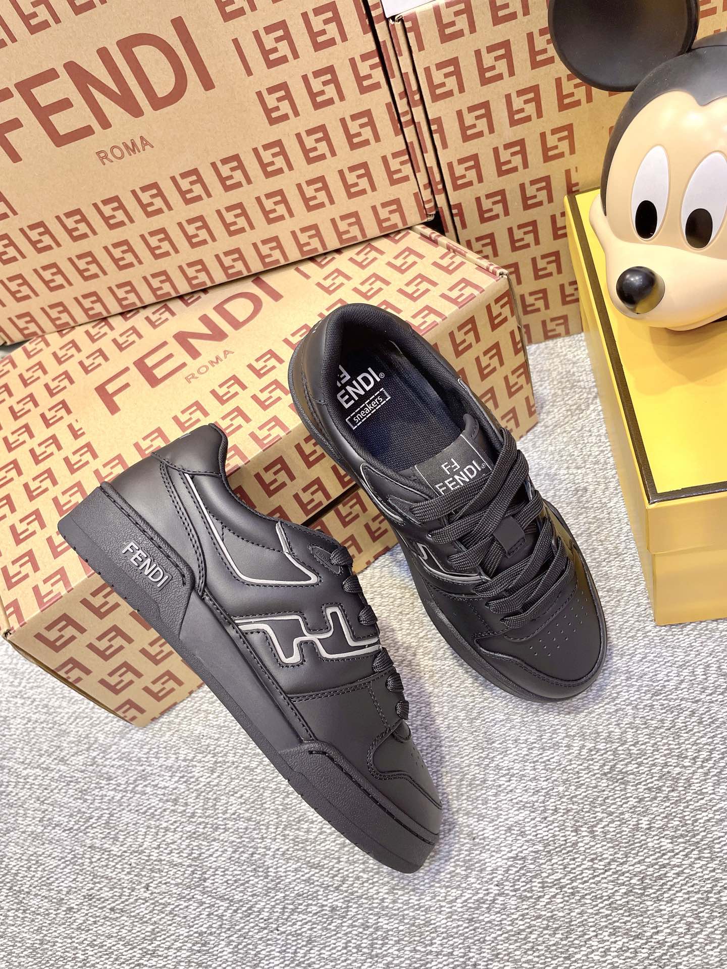 FendiSHOES