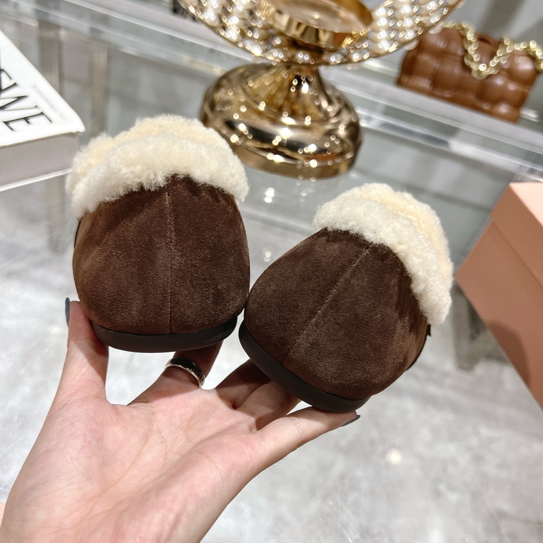 Womens shoes collection