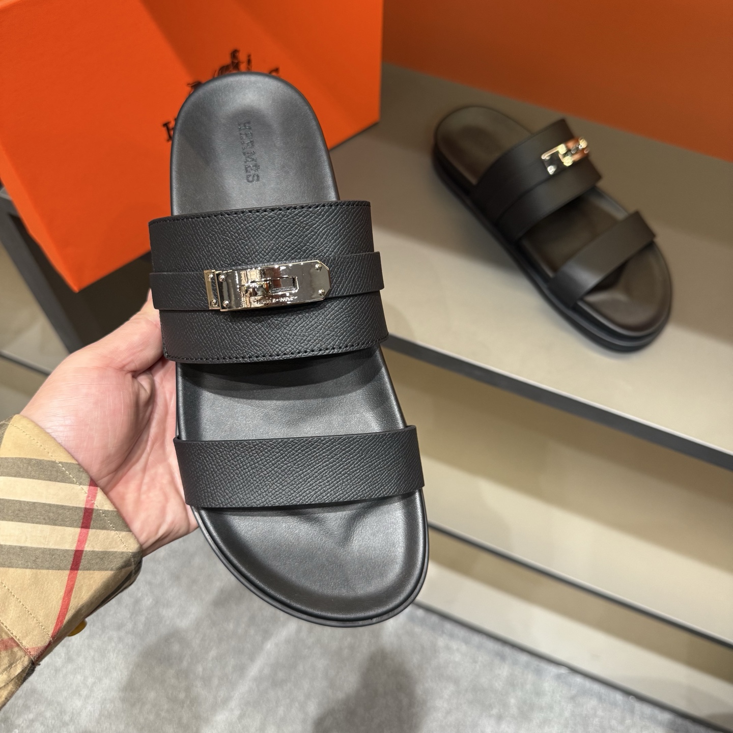HERMESShoes