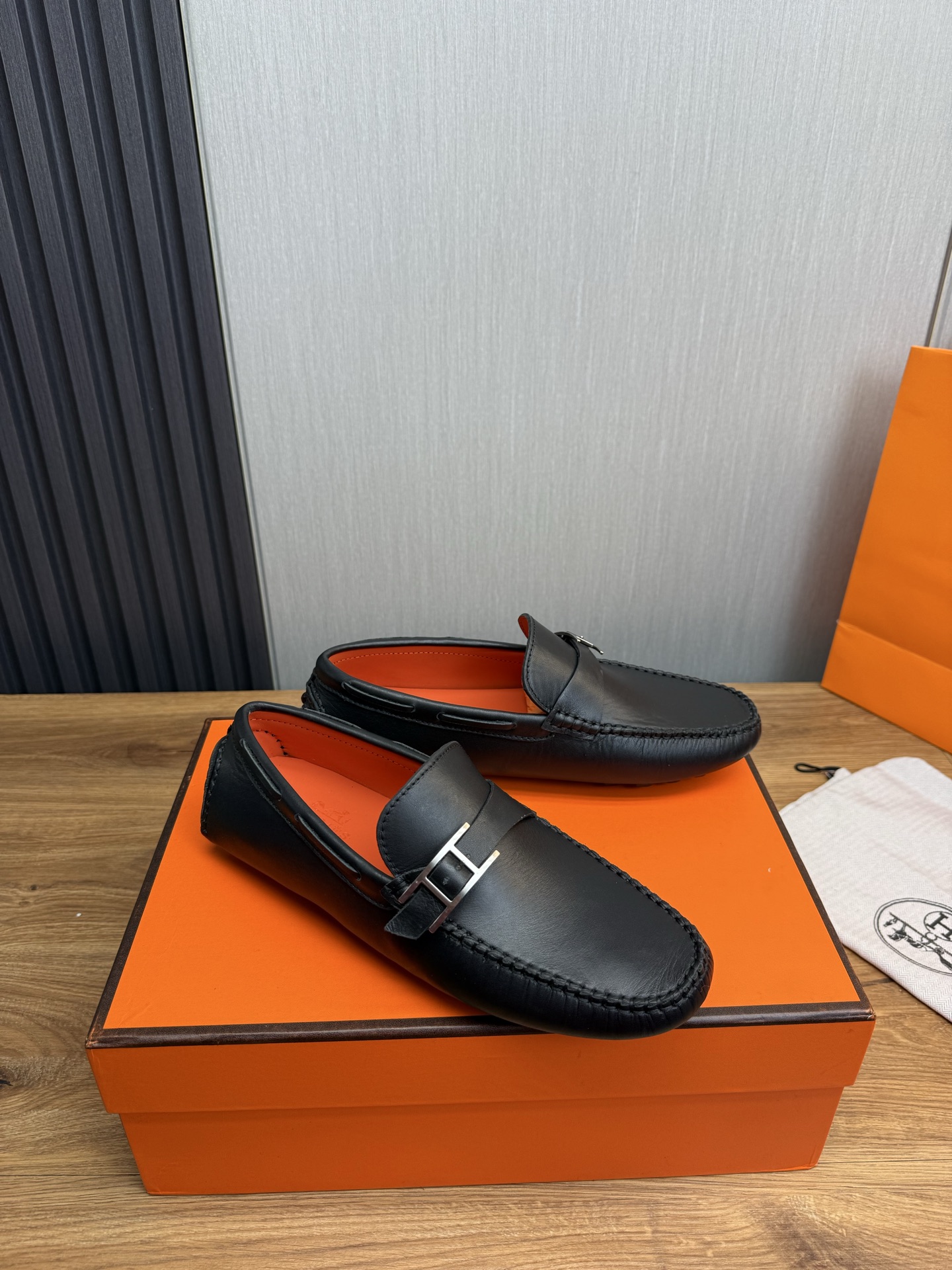 HERMESShoes
