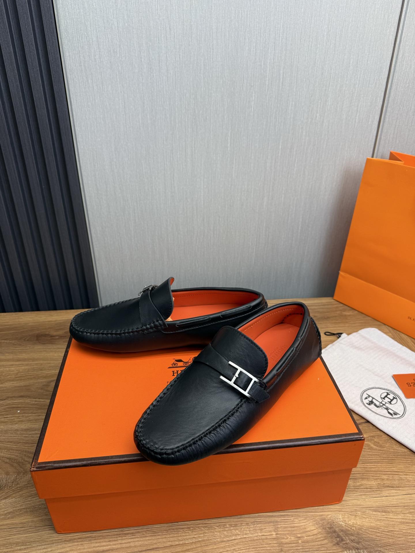 HERMESShoes