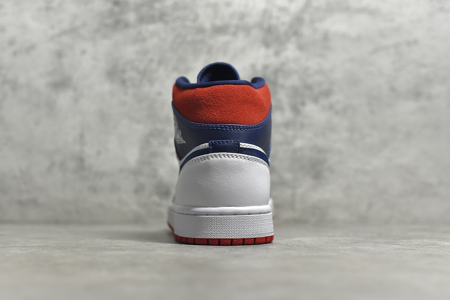 AirJordan1MidSHOES