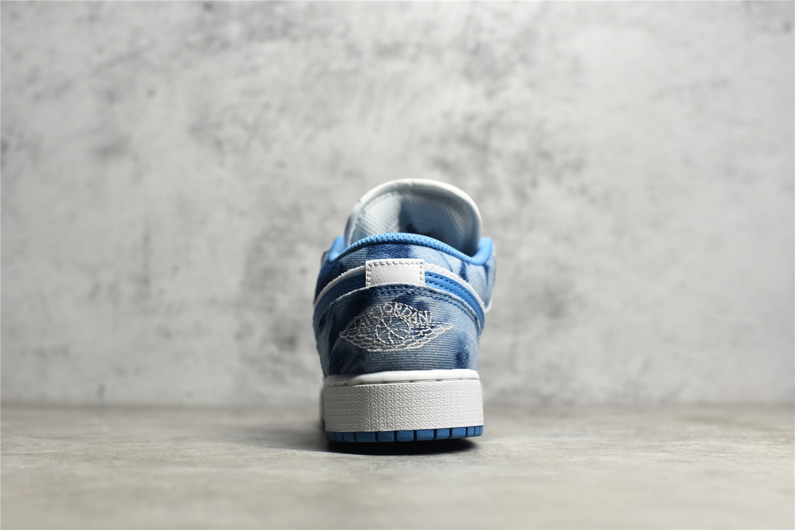 AirJordan1LowSHOES