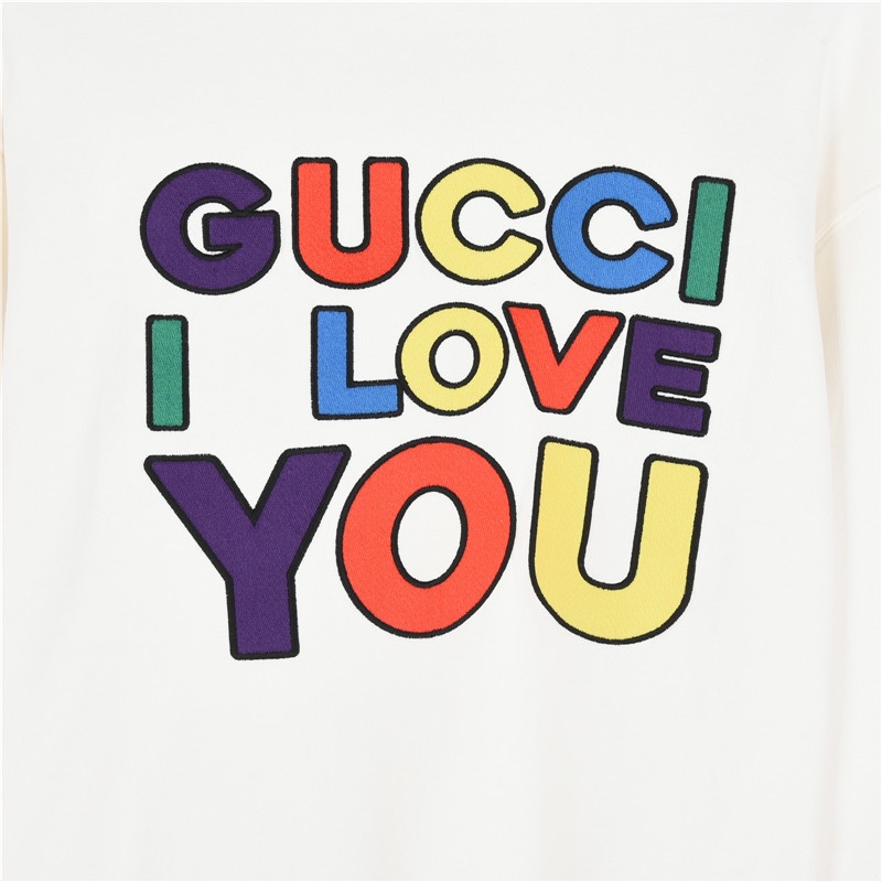 Hoodies & Sweatshirts